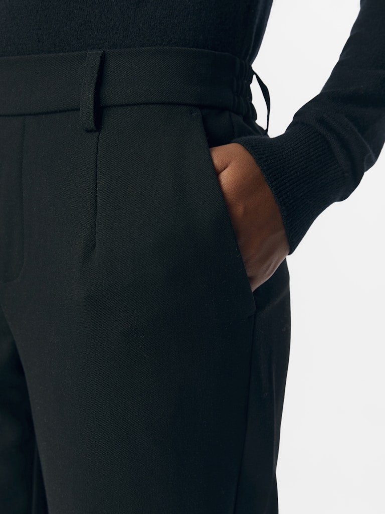 object-naisten-housut-objlisa-slim-pant-noos-black-5
