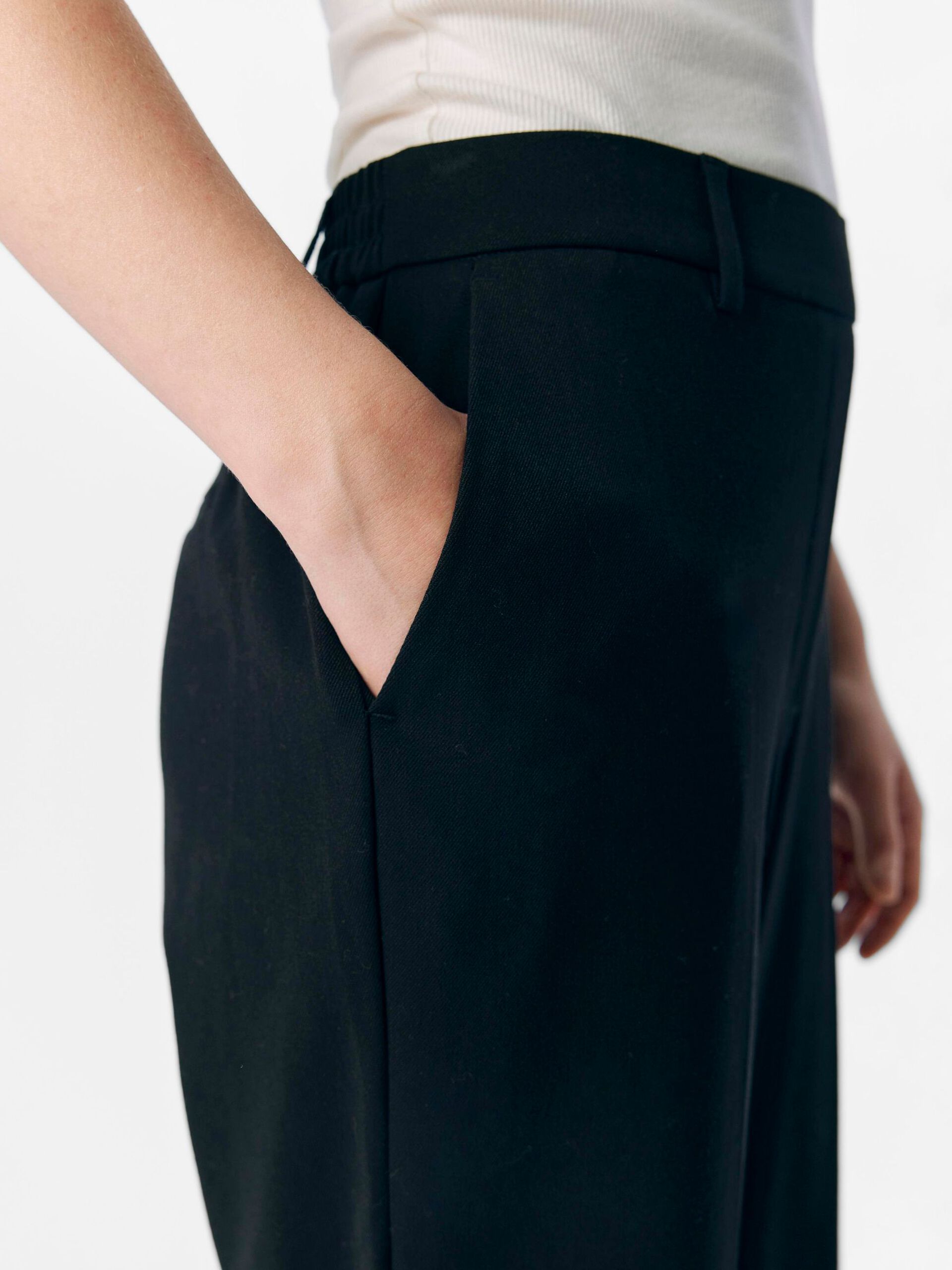 object-naisten-suorat-housut-objlisa-mw-straight-pant-black-5