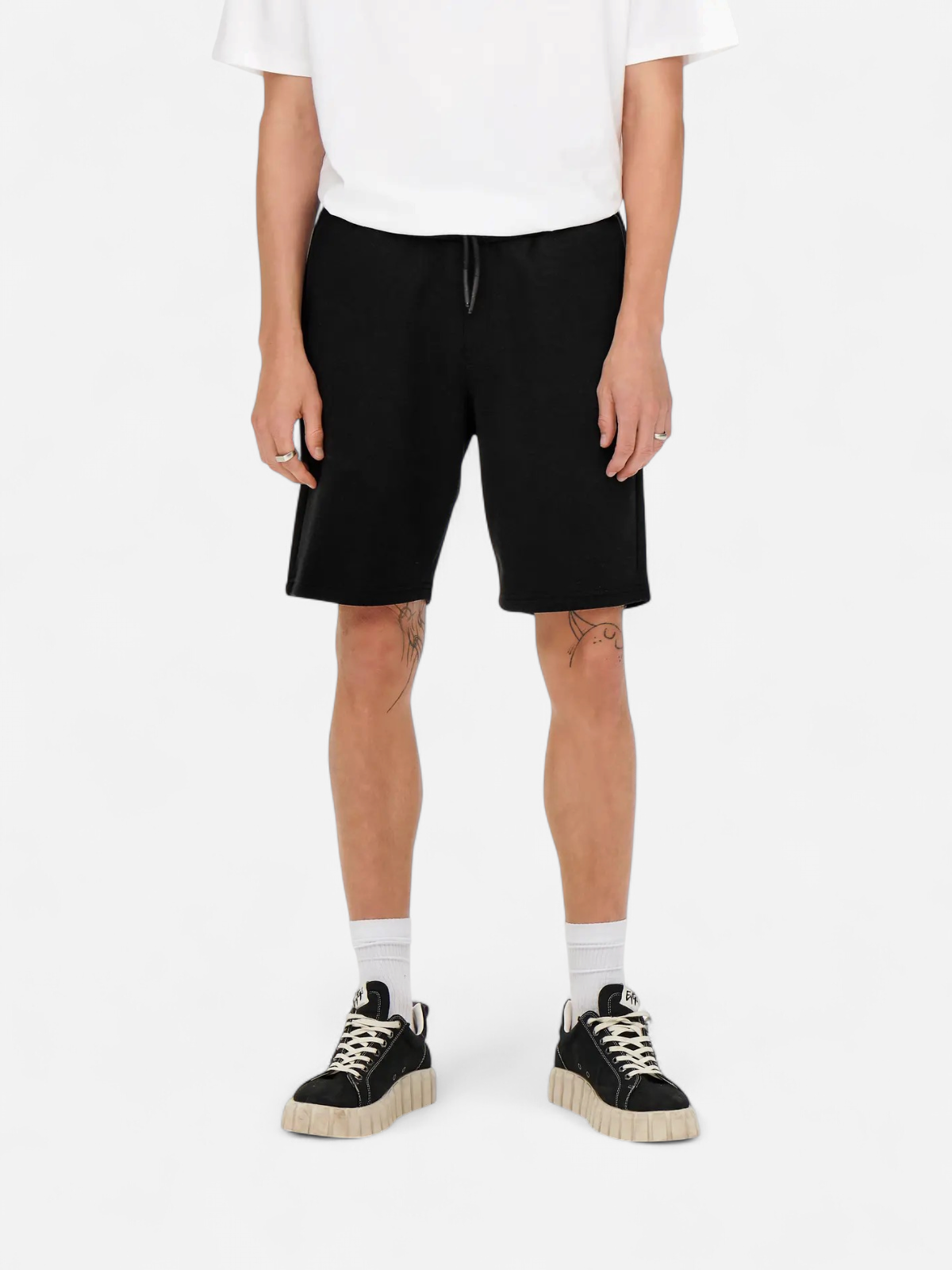Only and Sons Miesten Collegeshortsit CERES LIFE SWEAT SHORT Black - Kekäle.fi