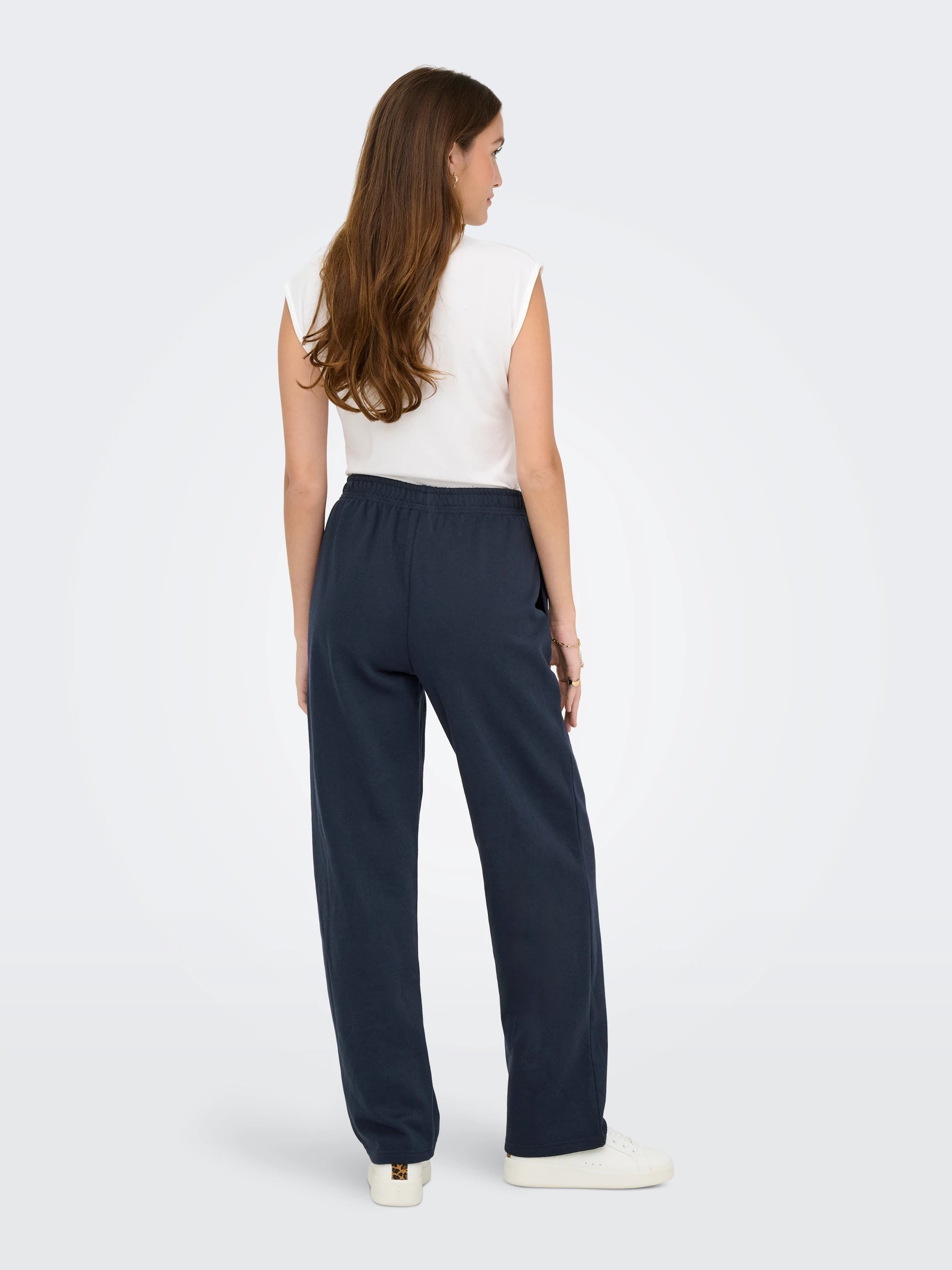 only-naisten-collegehousut-onldaze-straight-pants-noos-tummansininen-4