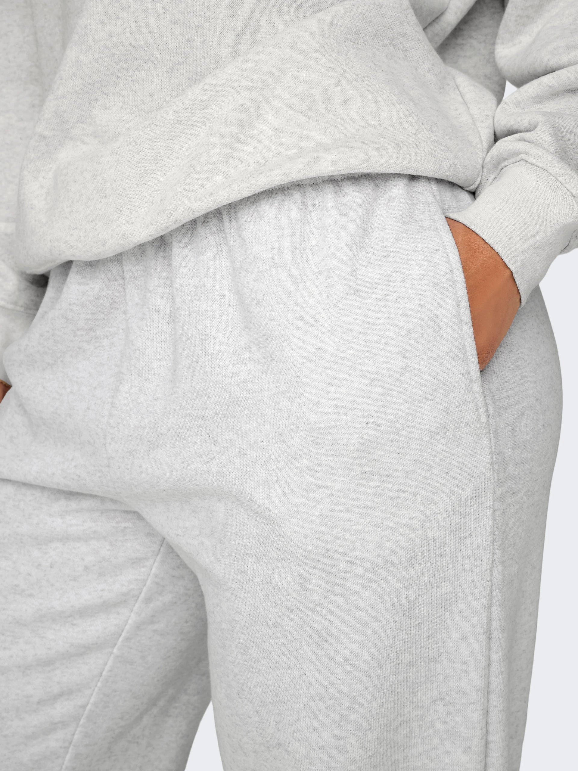 only-naisten-collegehousut-onldaze-straight-pants-noos-vaaleanharmaa-4