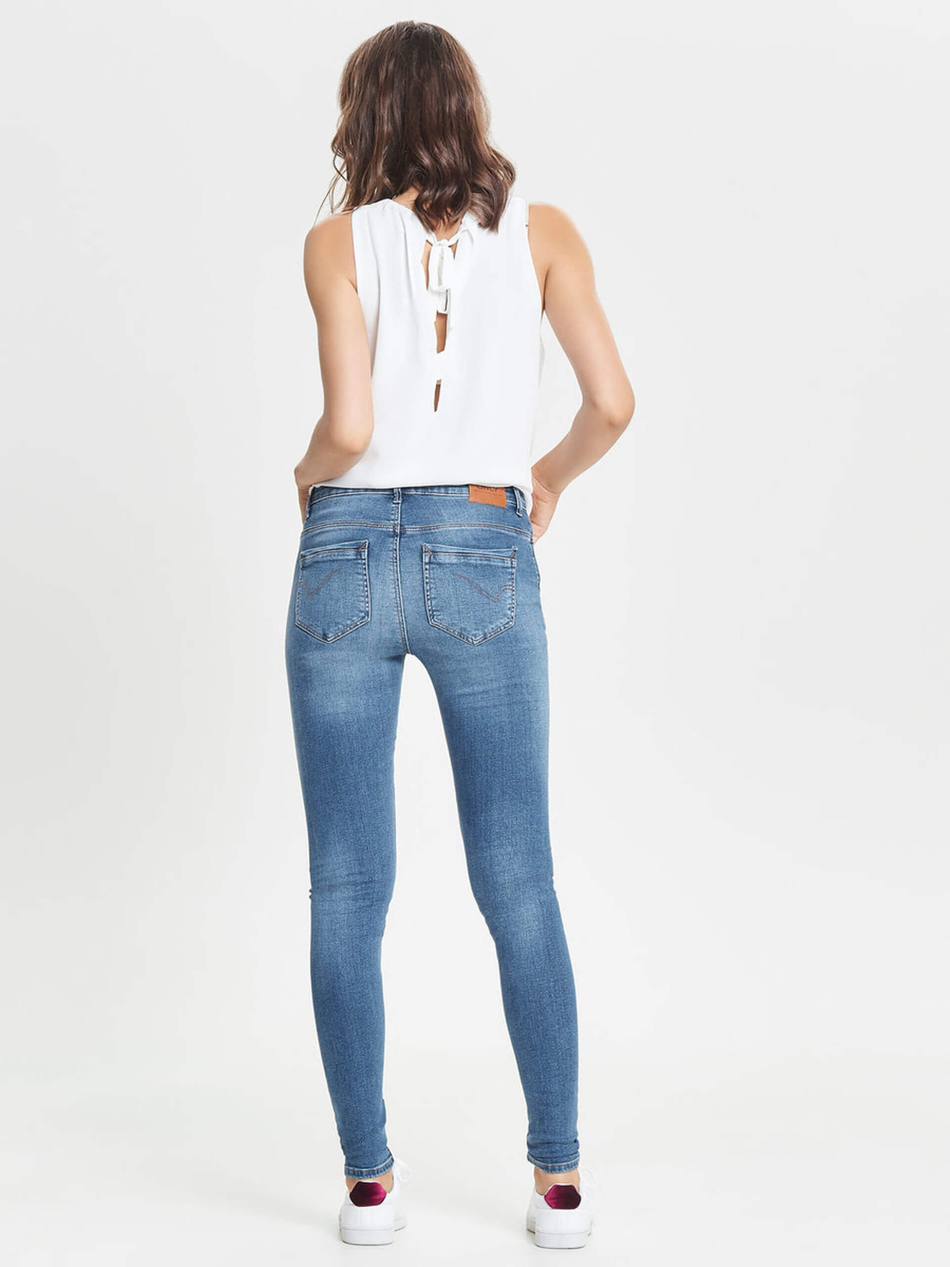 only-naisten-farkut-paola-highwaist-jeans-indigo-2