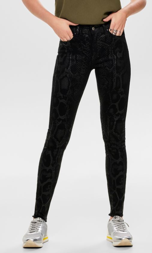 only-naisten-housut-blush-mid-raw-snakedenim-musta-kuosi-3