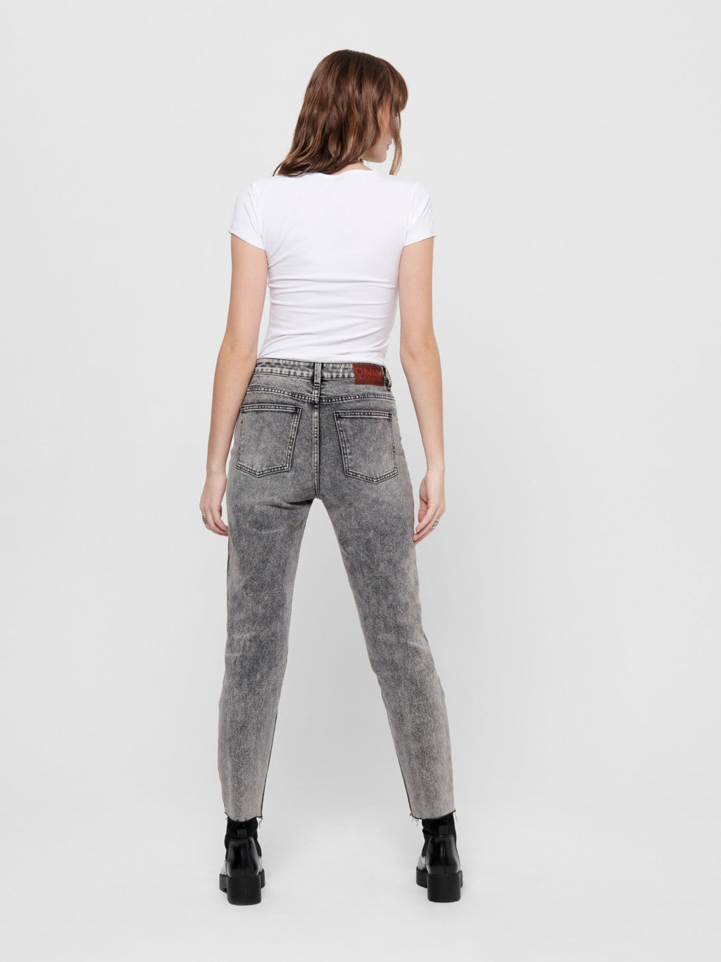 only-t-paita-onllive-love-ss-o-neck-top-valkoinen-2