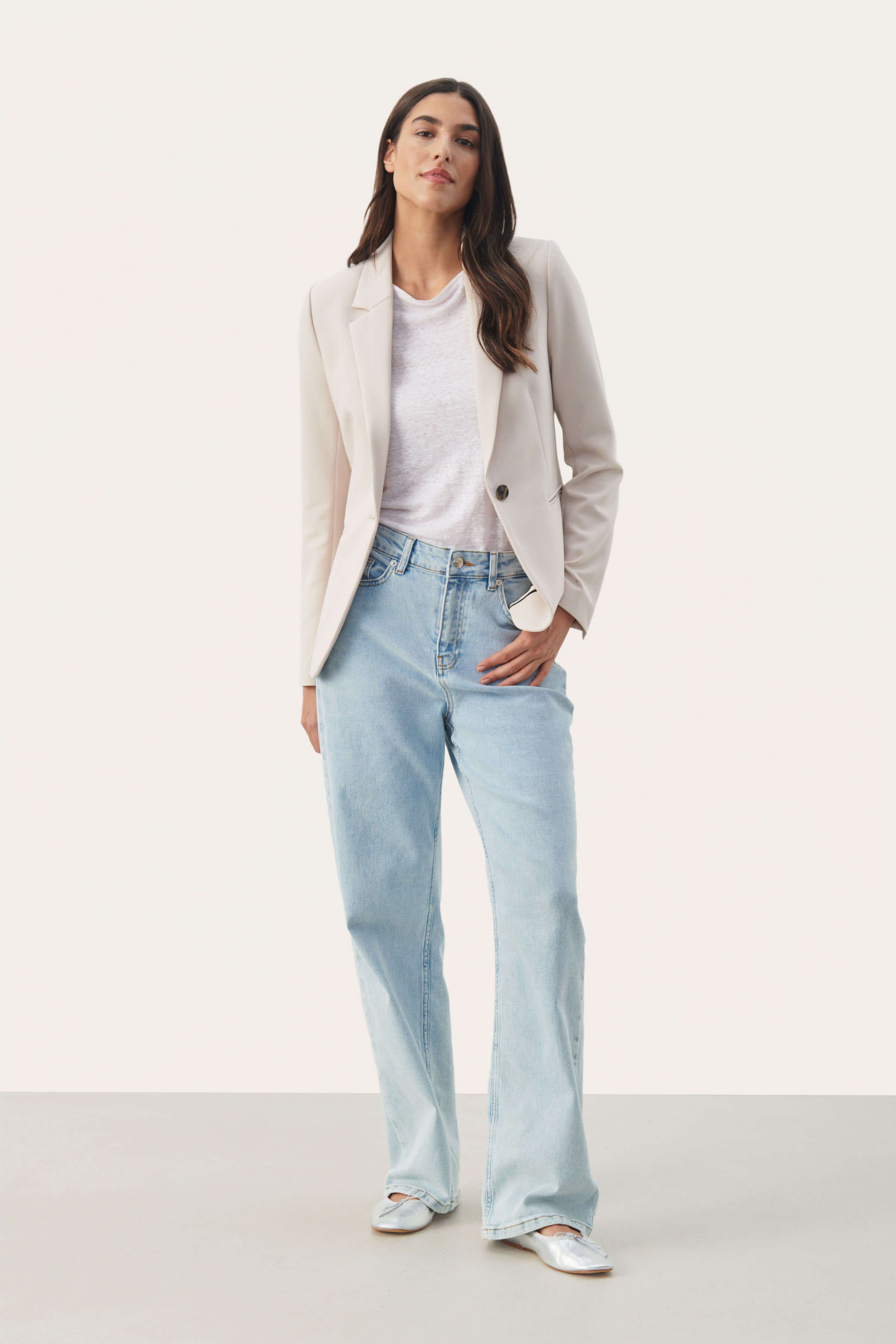 part-two-naisten-bleiseri-taylor-blazer-hiekka-4