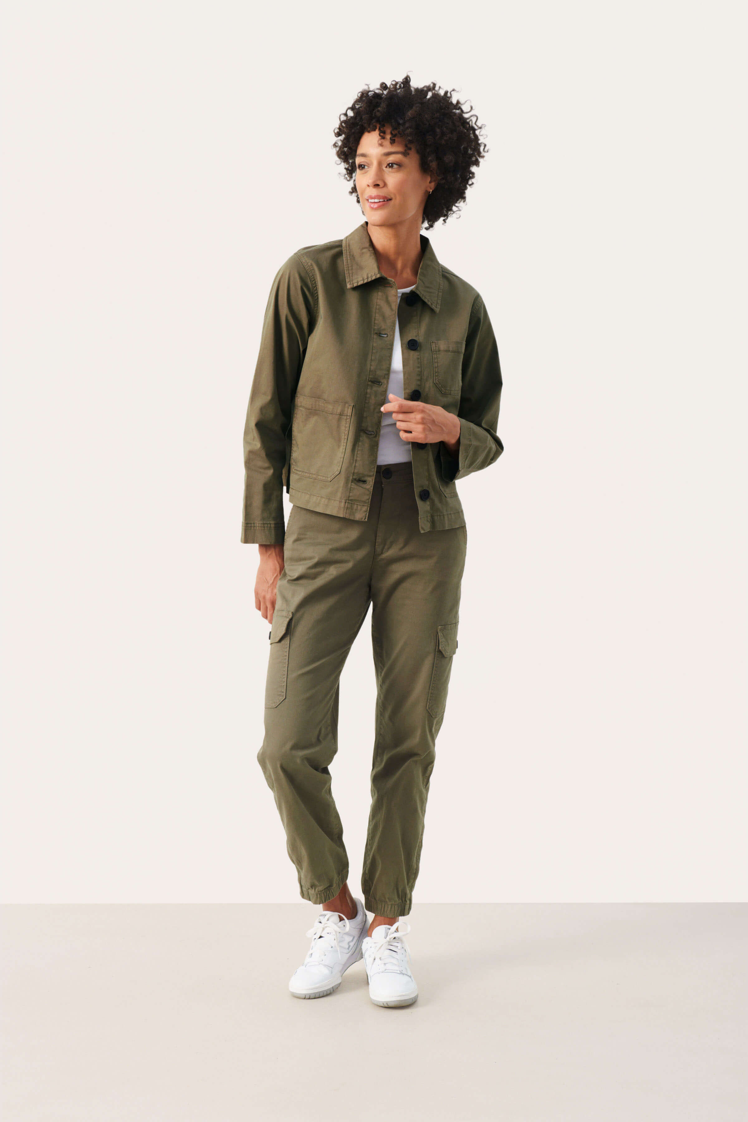 part-two-naisten-lyhyt-puuvillatakki-freda-jacket-khaki-4
