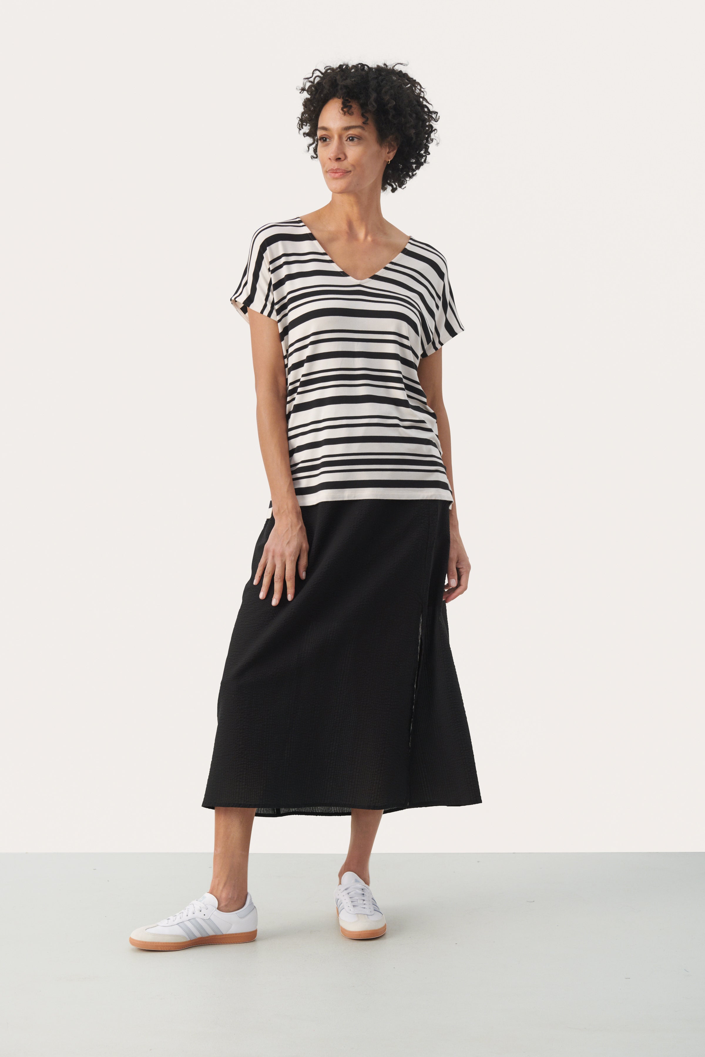 part-two-naisten-t-paita-halua-t-shirt-black-stripe-4
