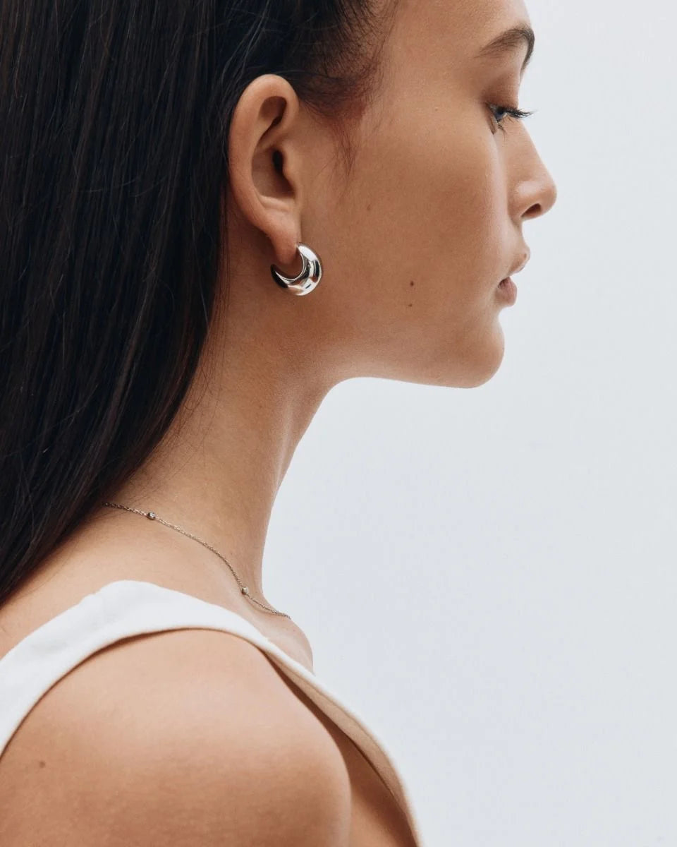 Edblad korvakorut, BOLD CREOLES S STEEL Hopeanharmaa