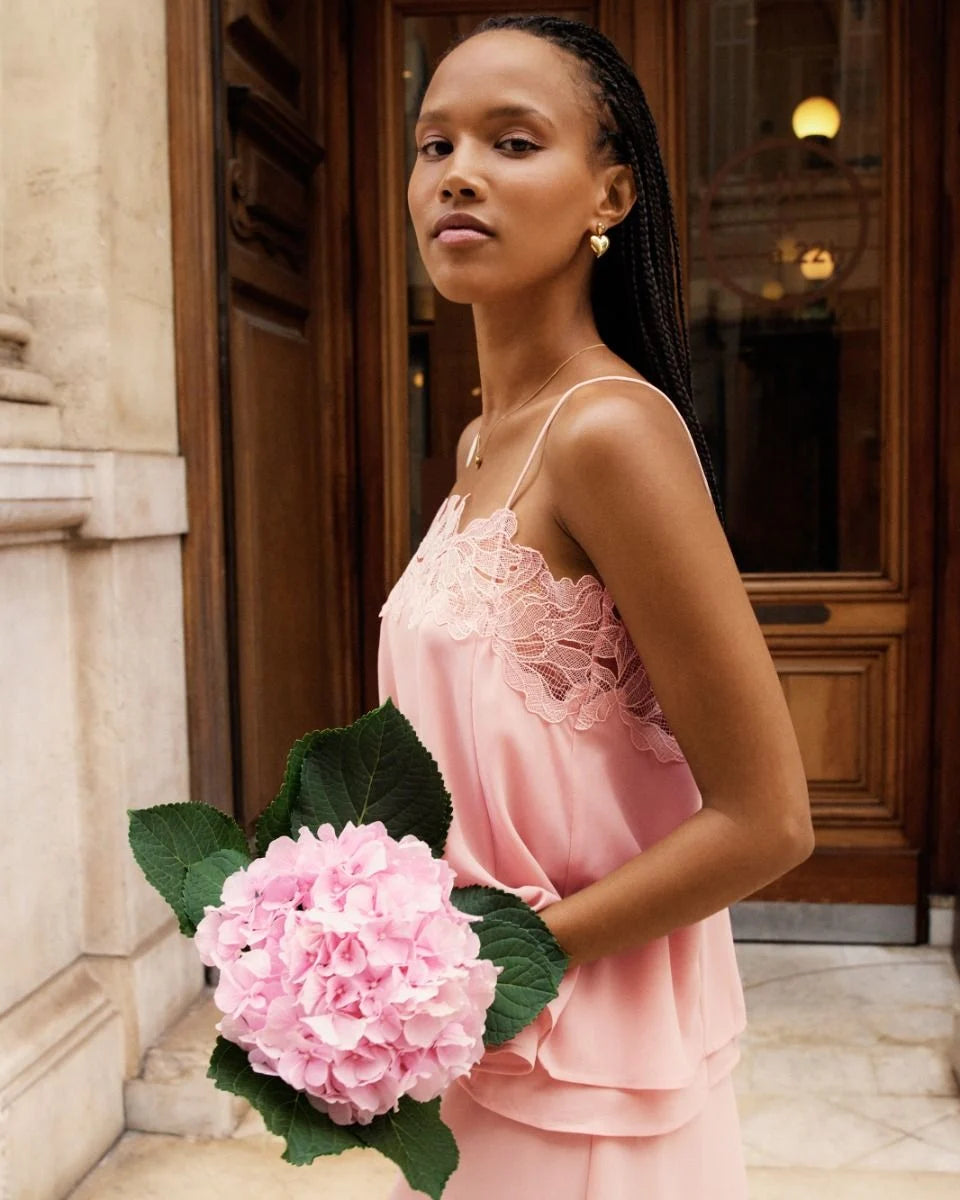 Edblad korvakorut Amorina Earrings, gold pleated