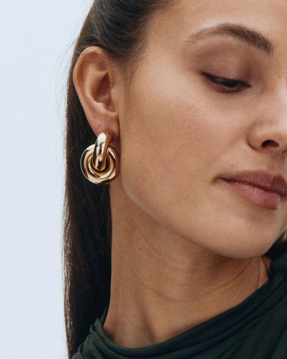 Edblad korvakorut, REDONDO STUDS L GOLD Kullankeltainen