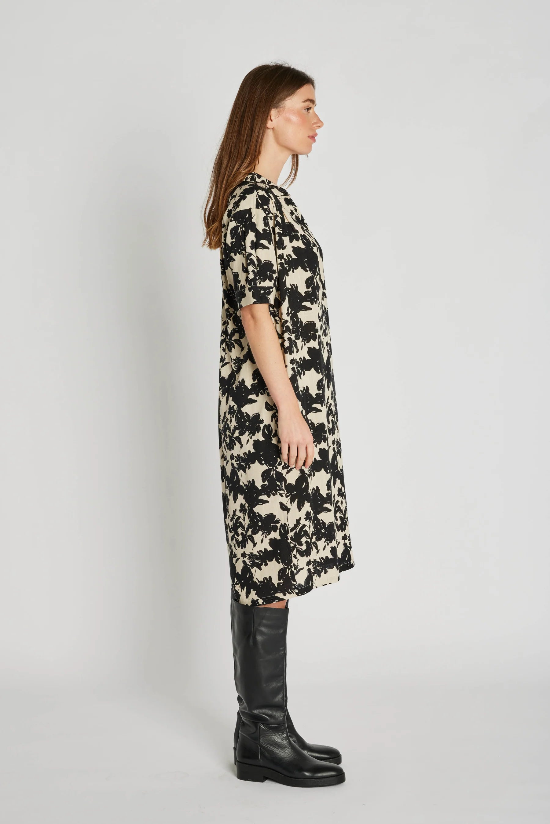 philosophy-blues-original-naisten-mekko-mint-dress-mustavalkoinen-2