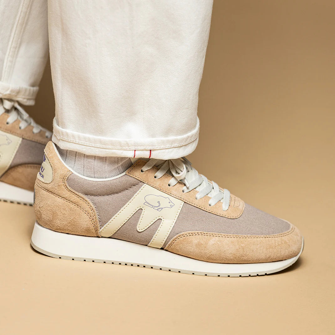 Karhu unisex tennarit Albatross 82 Sneaker, beige