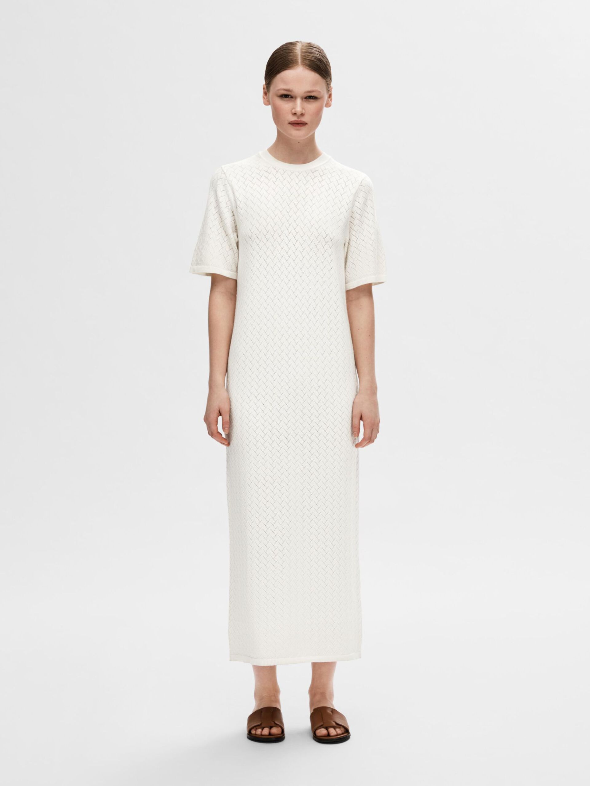 selected-femme-naisten-midimekko-slfhelena-2-4-knit-dress-luonnonvalkoinen-1