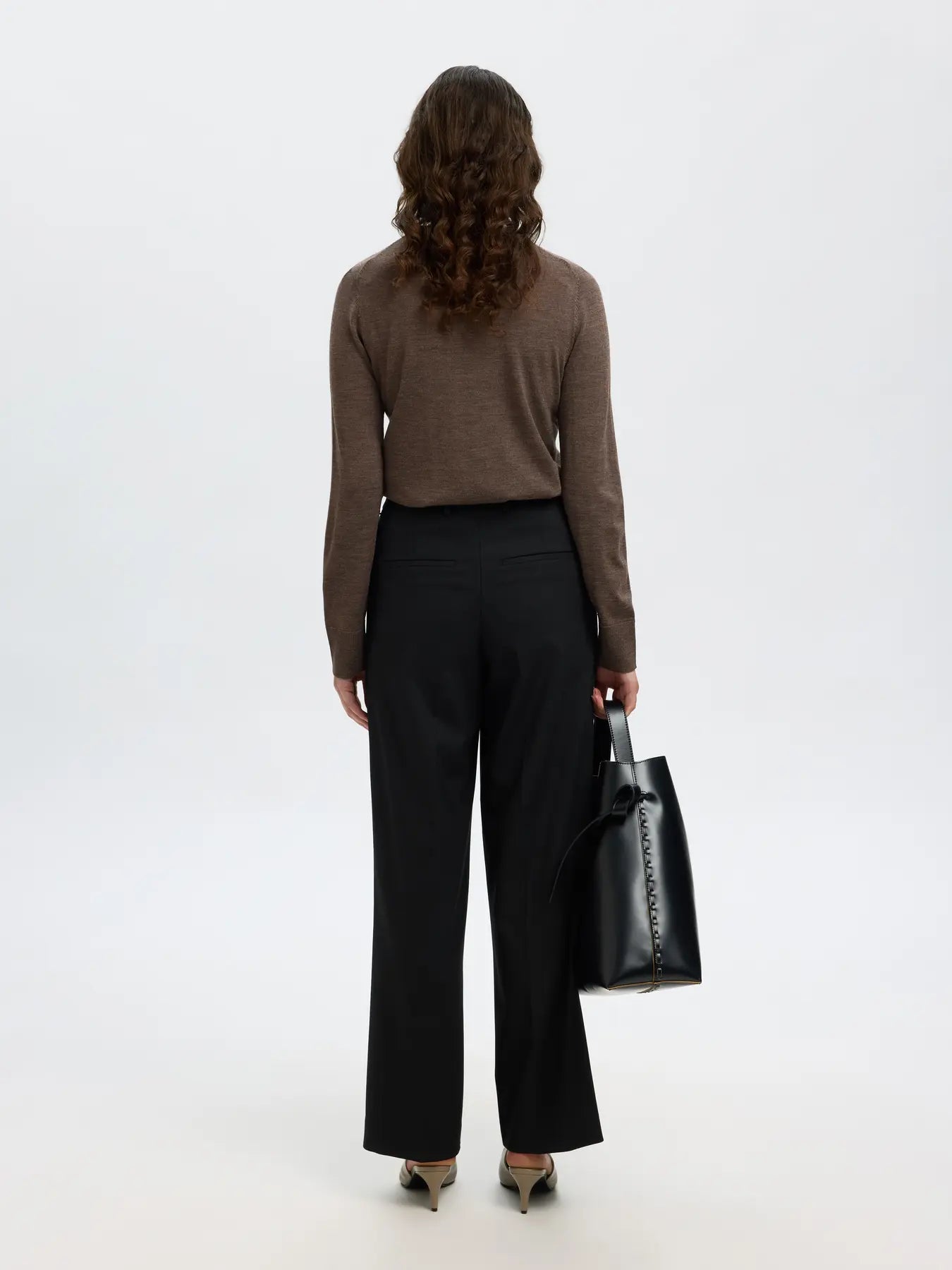 selected-femme-naisten-neulepaita-slfthea-ls-knit-merino-o-neck-noos-delicioso-2