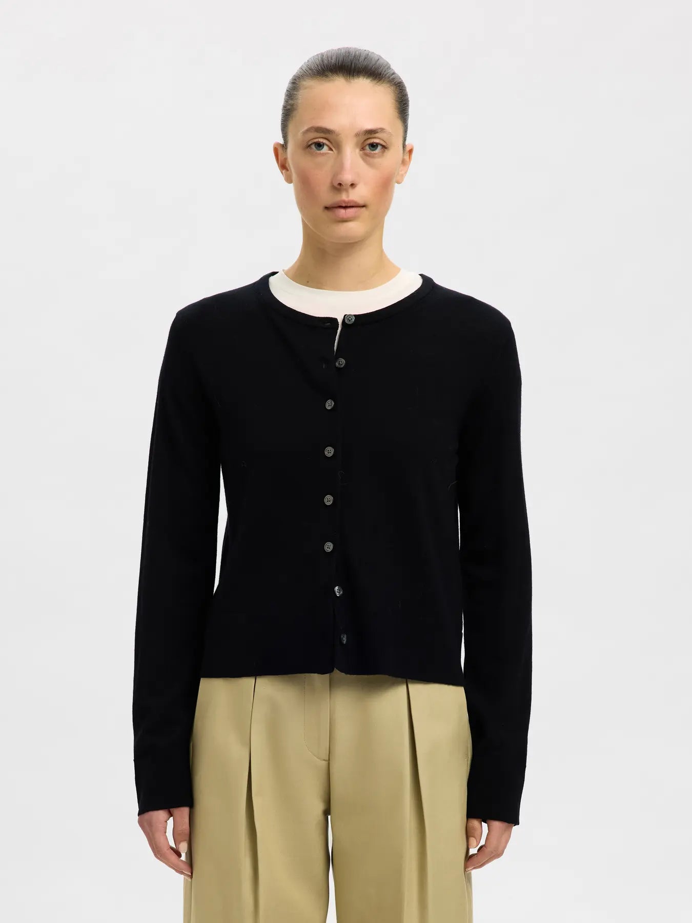 selected-femme-naisten-neuletakki-slfthea-ls-knit-merino-cardigan-noos-black-1