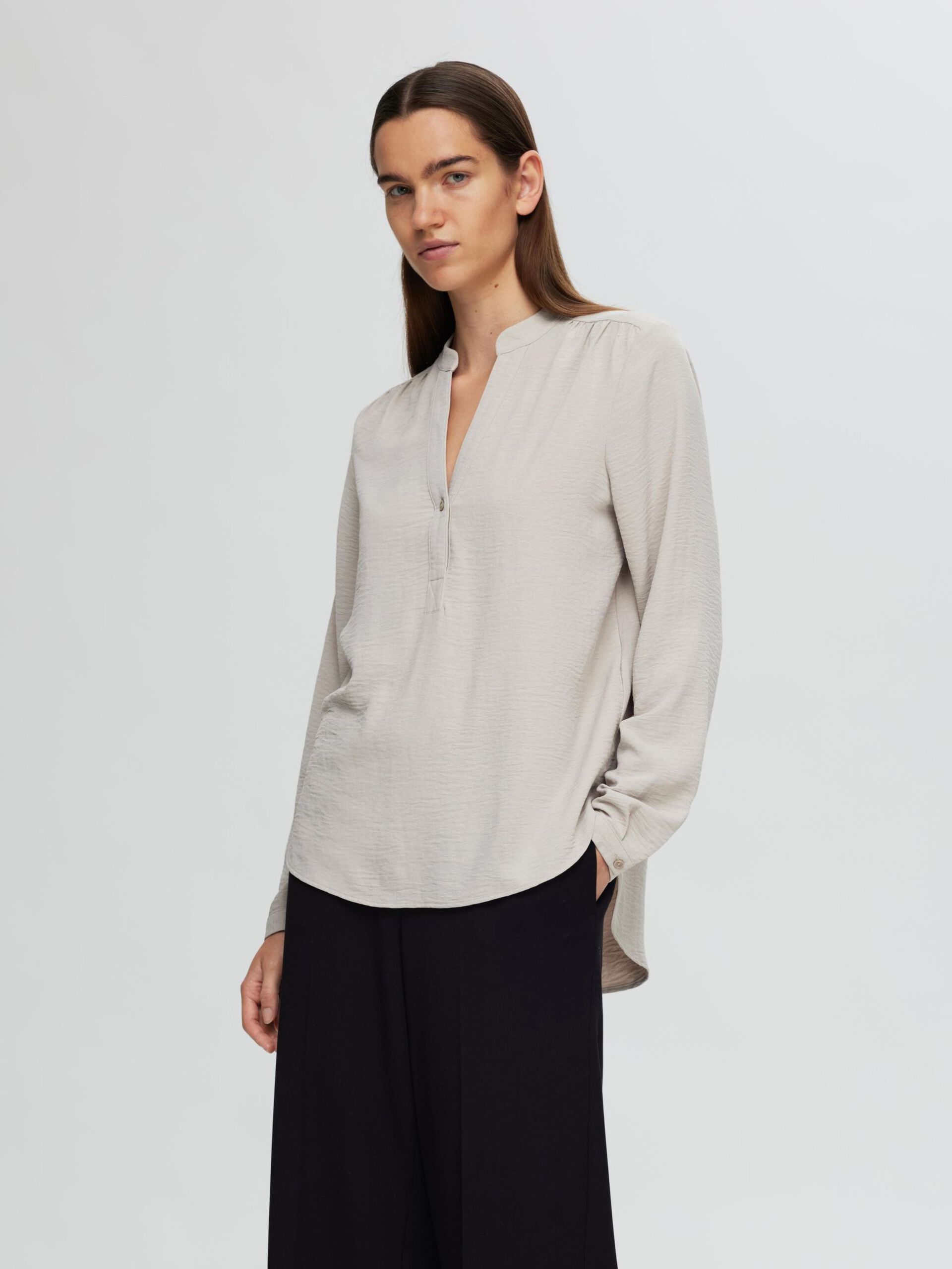 selected-femme-naisten-pusero-slfmivia-ls-top-b-noos-hiekka-1