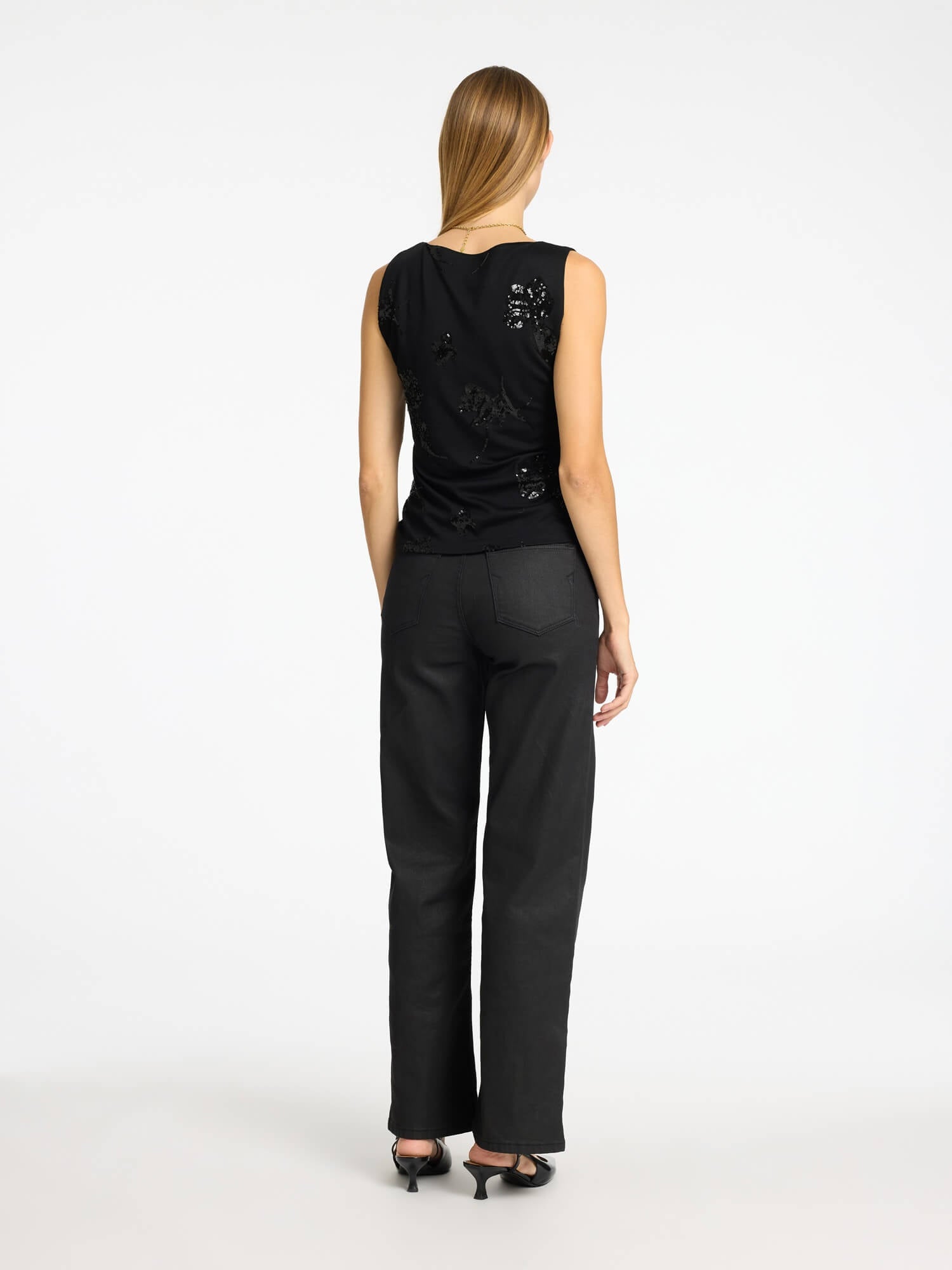 selected-femme-naisten-toppi-slfmalli-sl-applique-top-musta-2