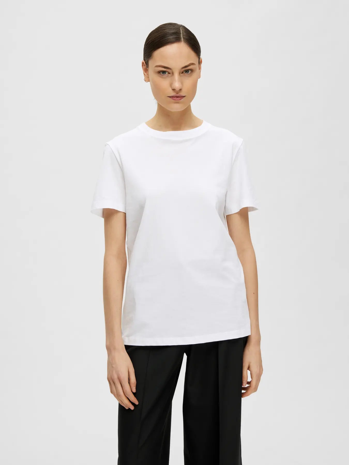 selected-femme-t-paita-slfmyessential-ss-o-neck-tee-bright-white-1
