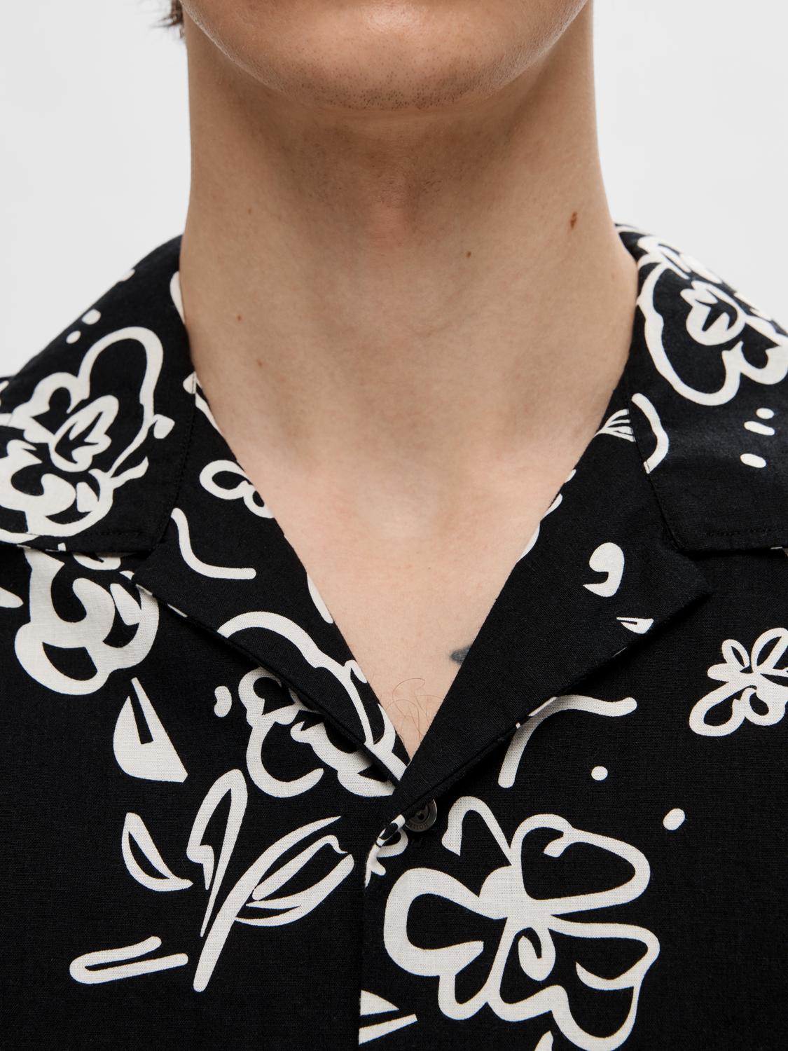 selected-miesten-kauluspaita-k-relax-new-linen-ss-resort-mustavalkoinen-4