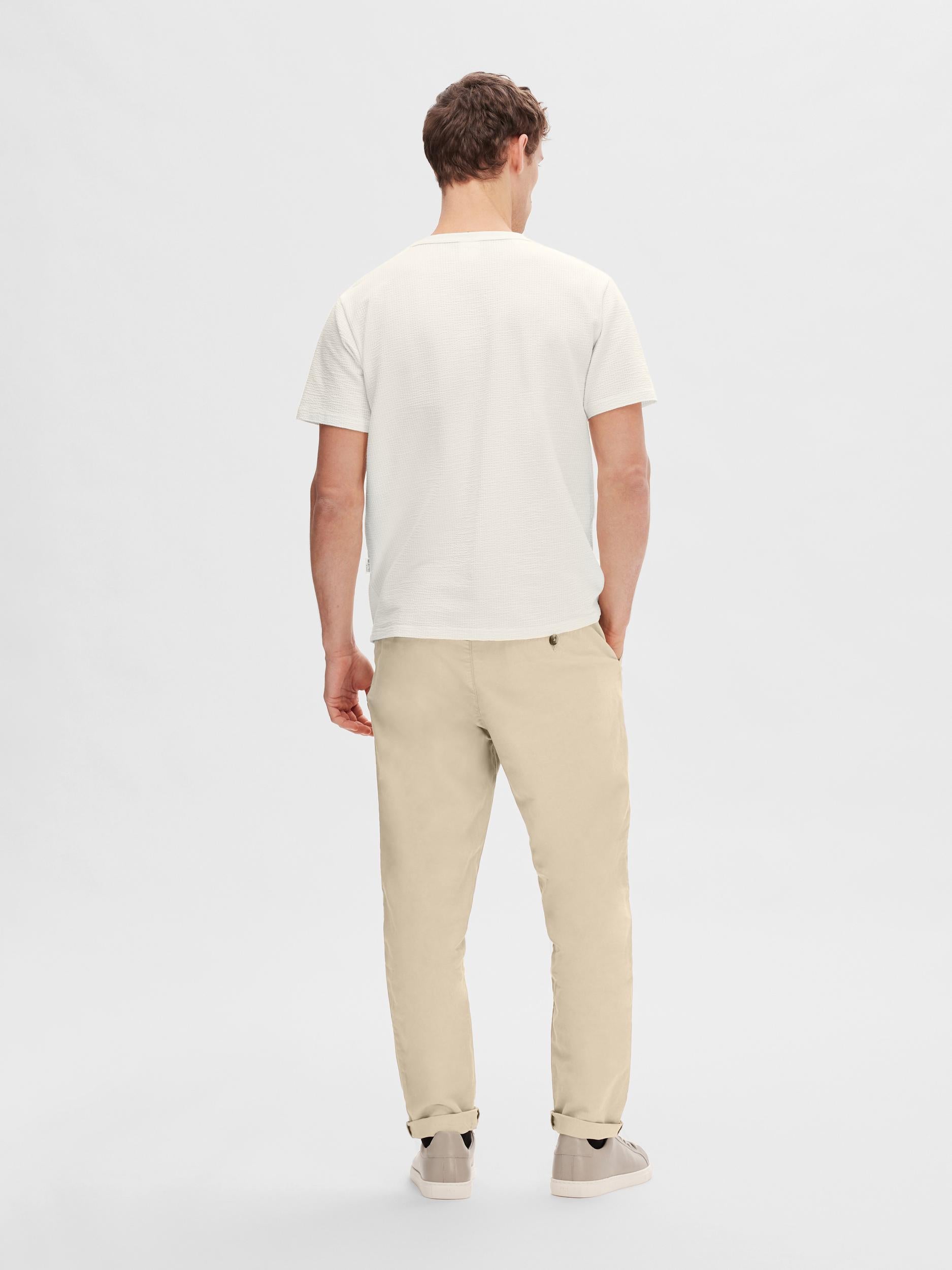 selected-miesten-t-paita-sander-seersucker-ss-o-neck-valkoinen-2