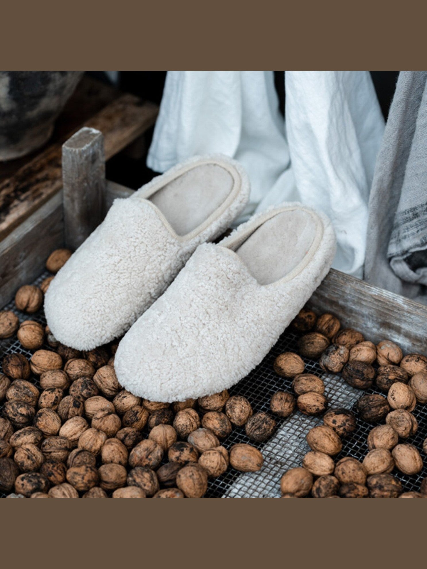 shepherd-of-sweden-naisten-tossut-rosie-tossu-kerma-1