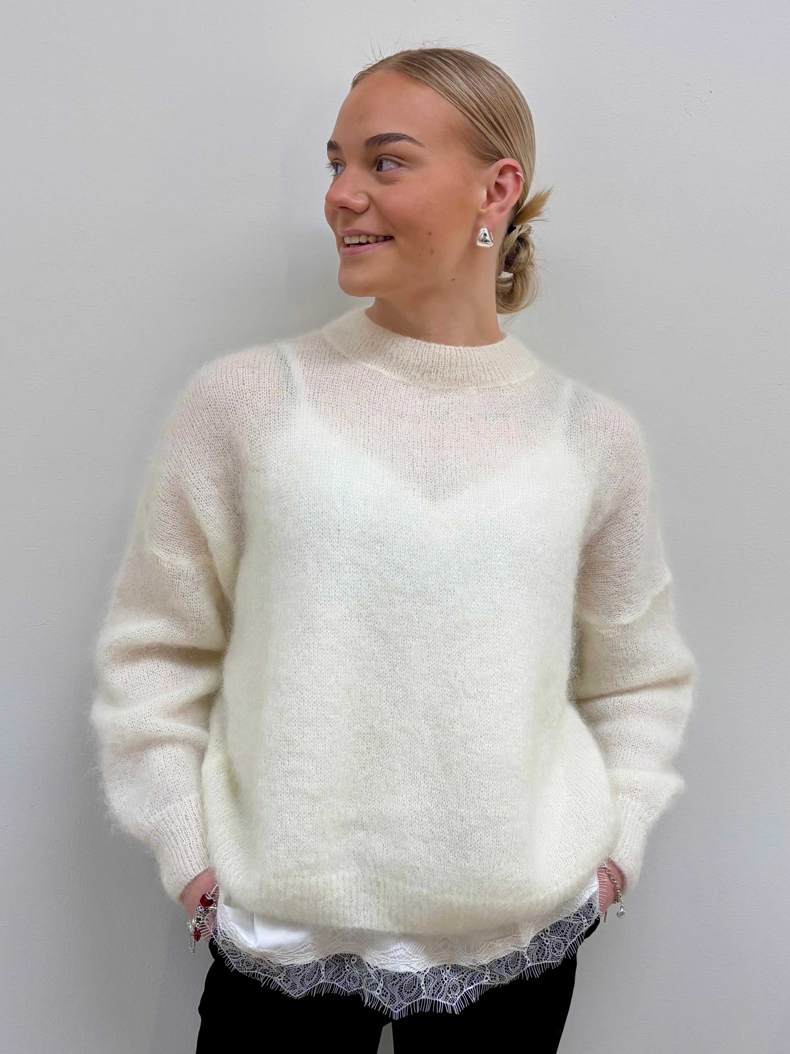 Sinnuu naisten neule Darla Mohairneule, valkoinen