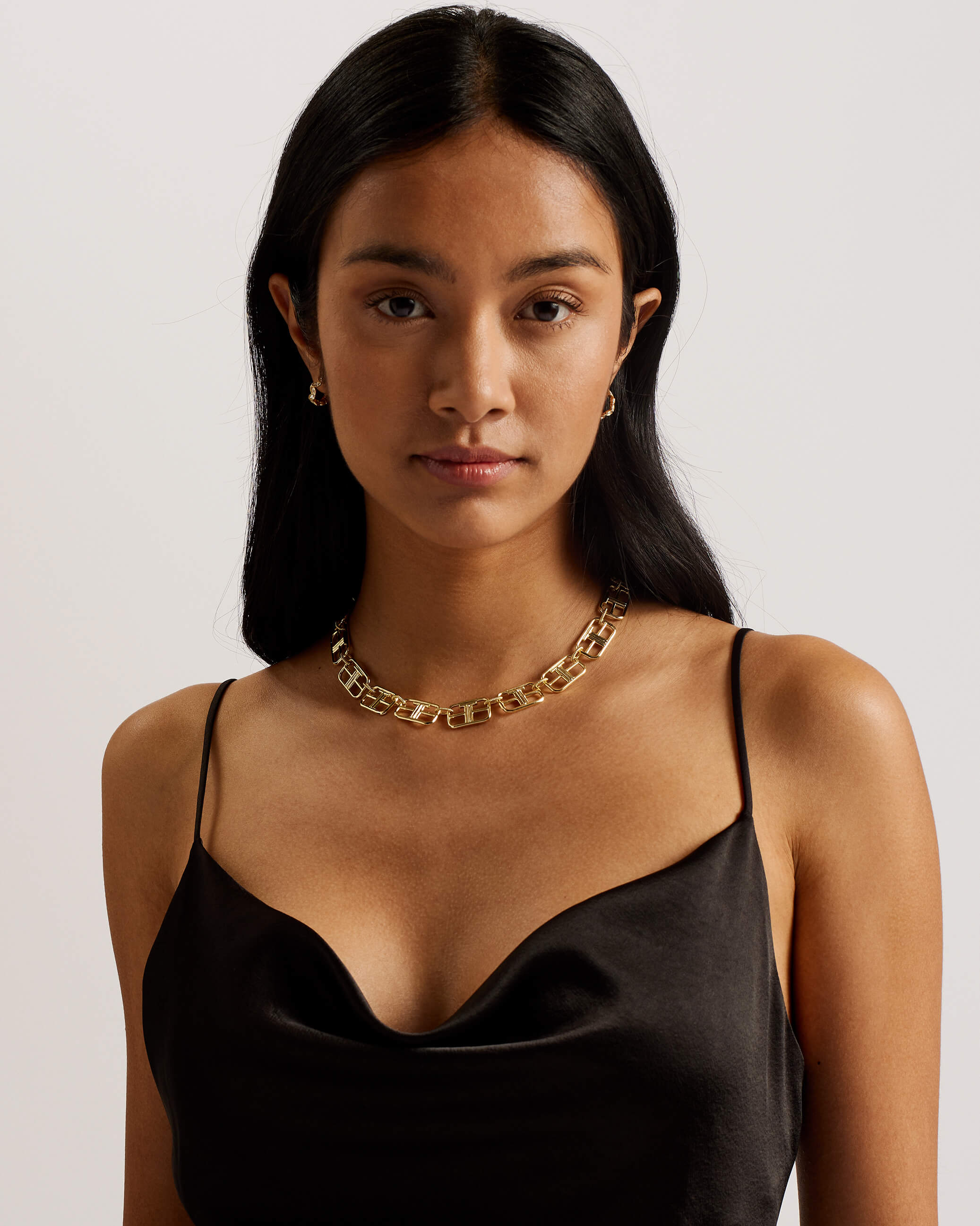 ted-baker-naisten-mekko-tunca-satin-cowl-neck-evening-midi-dress-musta-4