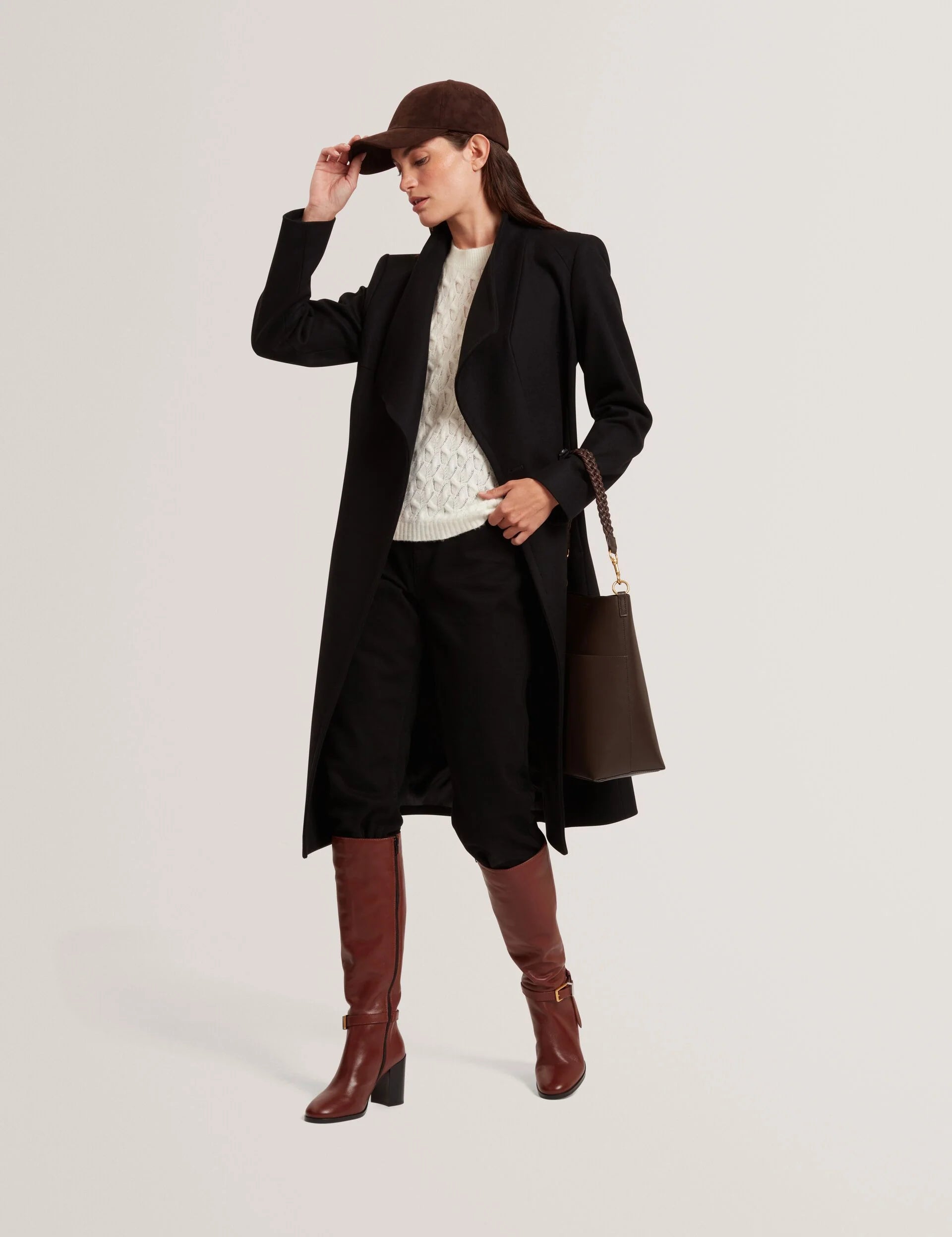 ted-baker-naisten-villakangastakki-rose-mid-lenght-belted-wool-coat-musta-3