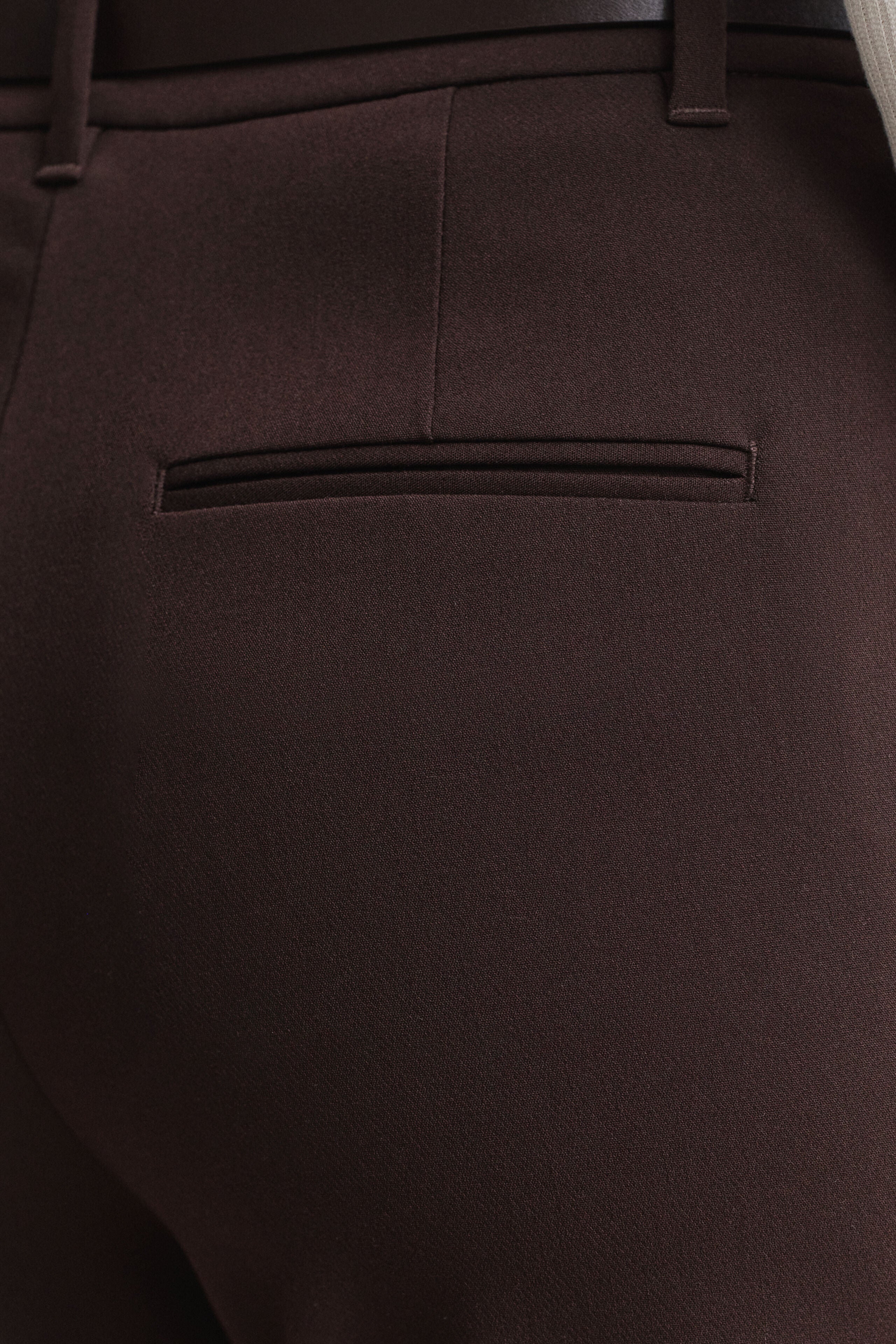 Gant naisten housut Slim Flare Slack, tummanruskea