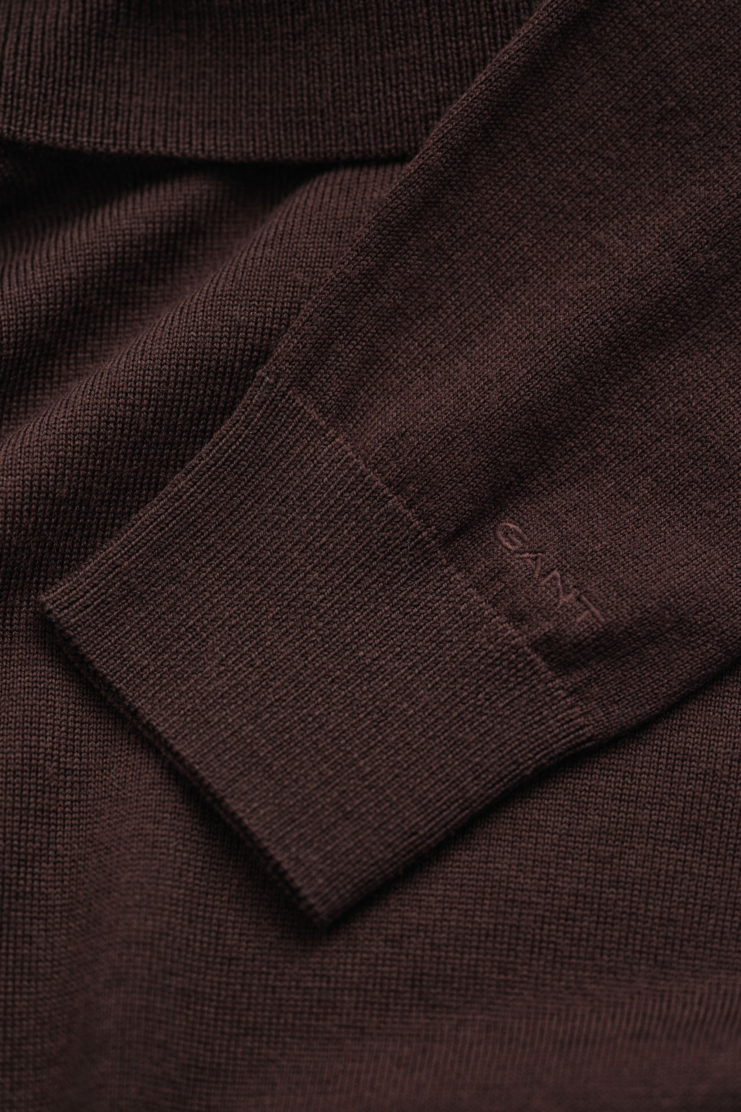 Gant naisten neulepusero Extra Fine Merino Wool Turtleneck, tummanruskea