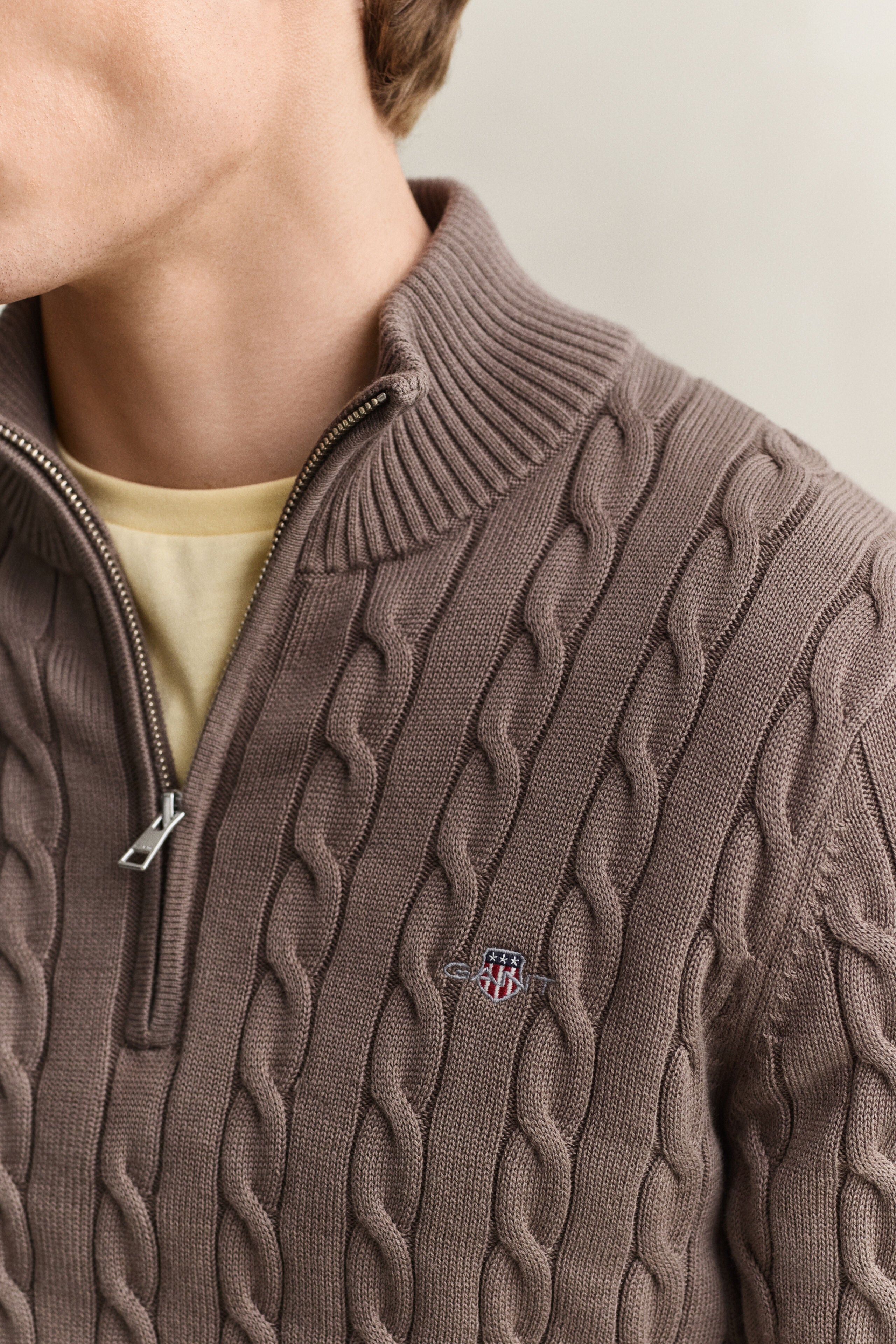 Gant miesten neulepusero Cotton Cable Half Zip, vaaleanruskea