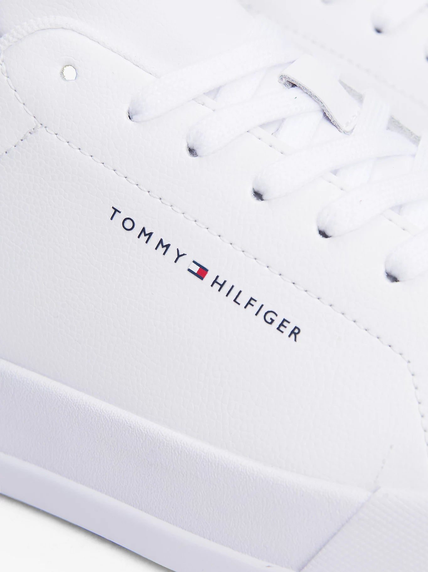tommy-hilfiger-miesten-kengat-th-court-lth-detail-ess-valkoinen-4