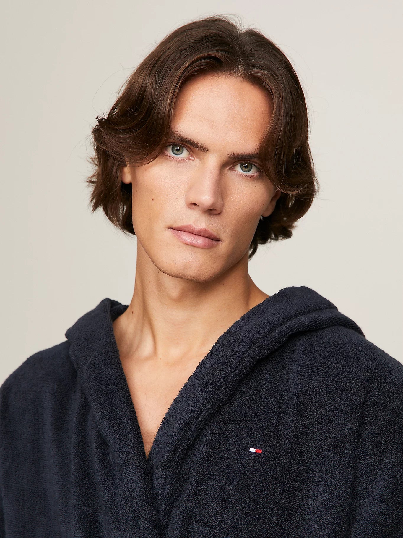 tommy-hilfiger-miesten-kylpytakki-hooded-bathrobe-nos-tummansininen-5