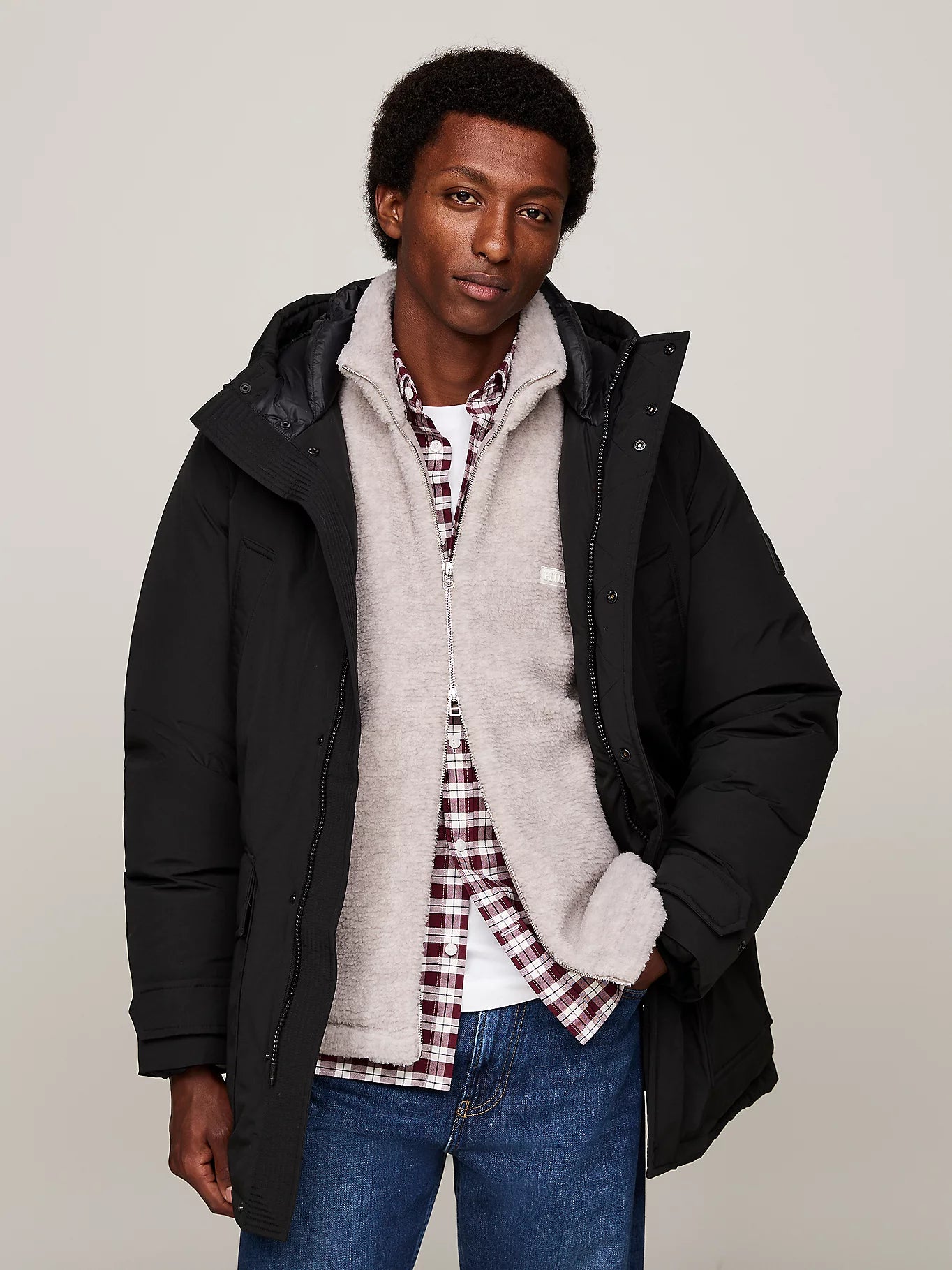 tommy-hilfiger-miesten-parkatakki-rockie-non-fur-down-parka-musta-1