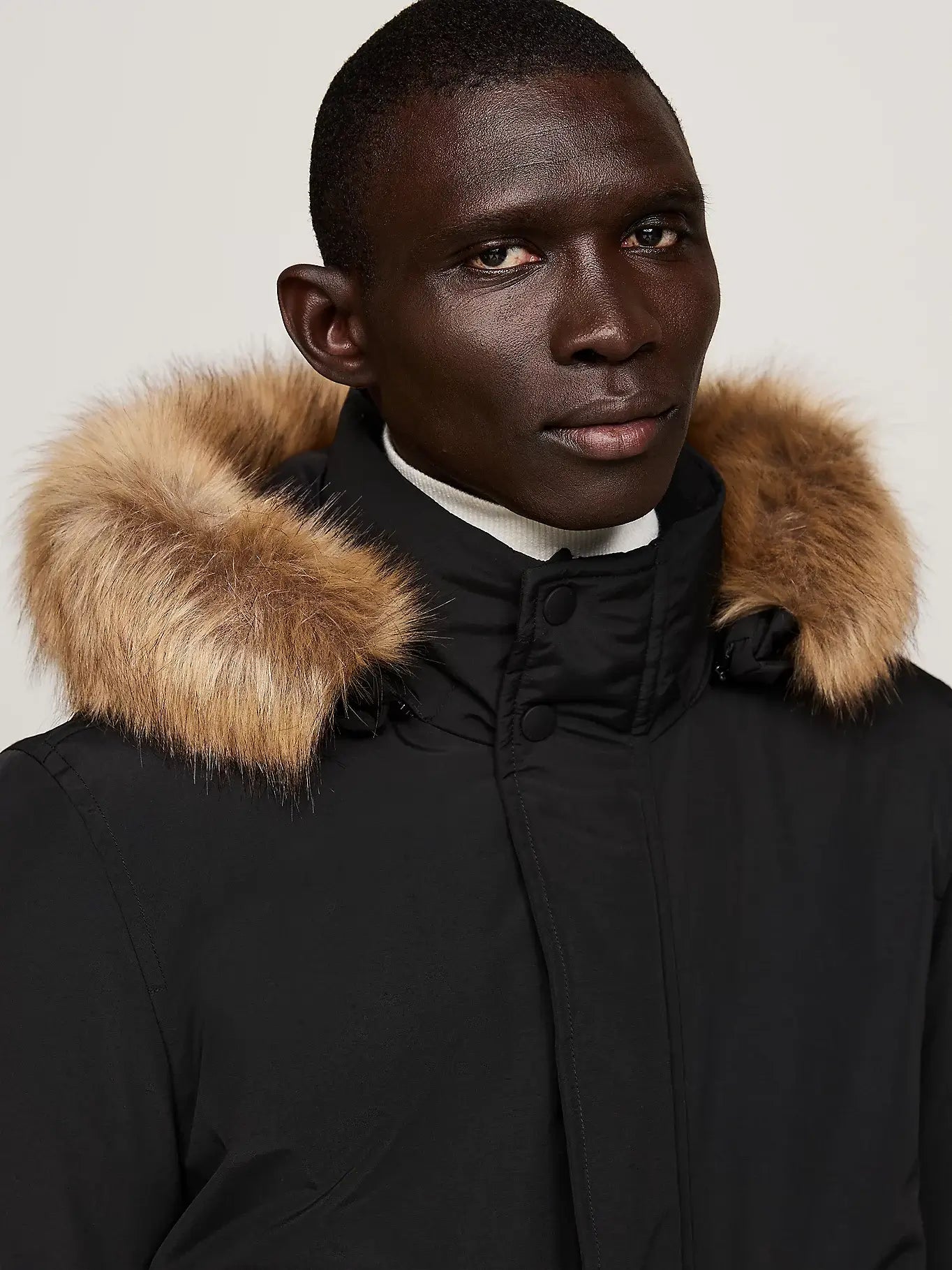 tommy-hilfiger-miesten-takki-rockie-down-bomber-musta-3