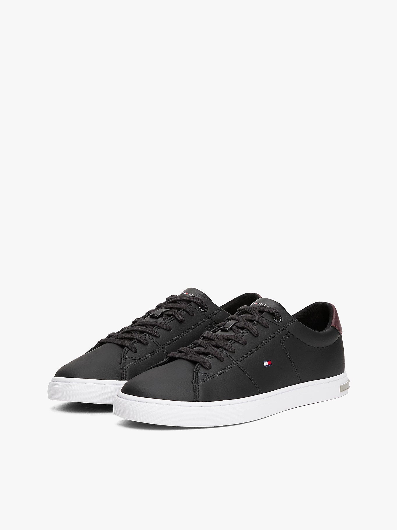 tommy-hilfiger-miesten-tennarit-essential-leather-sneaker-musta-1