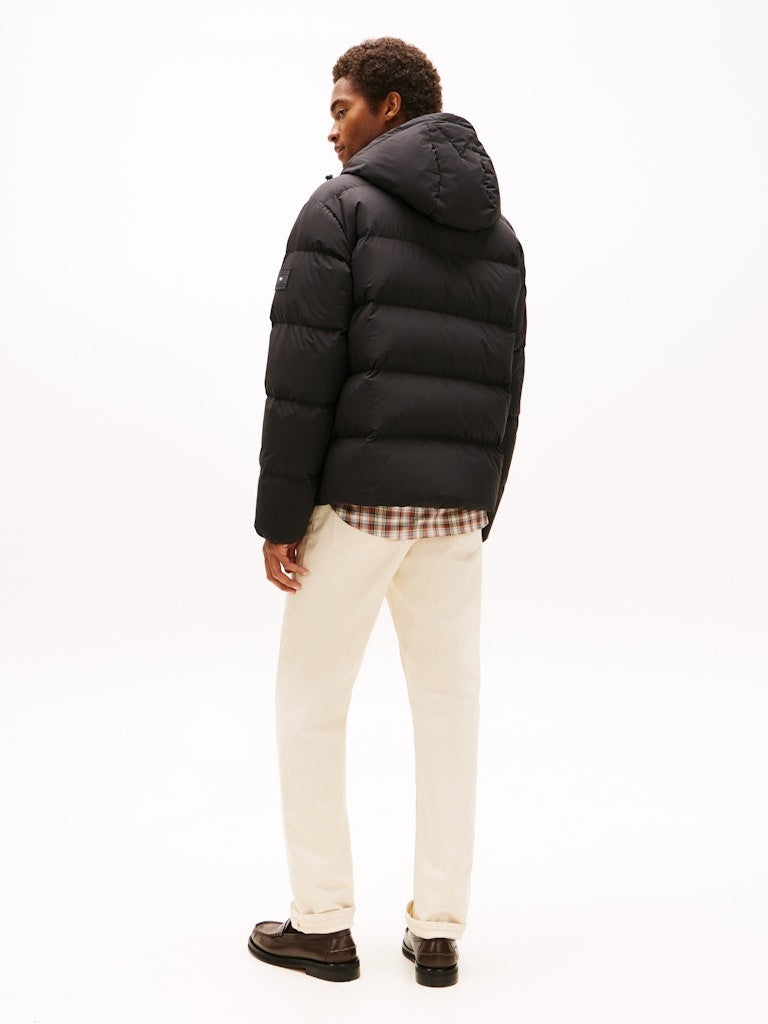 tommy-hilfiger-miesten-untuvatakki-down-hooded-puffer-jkt-musta-3