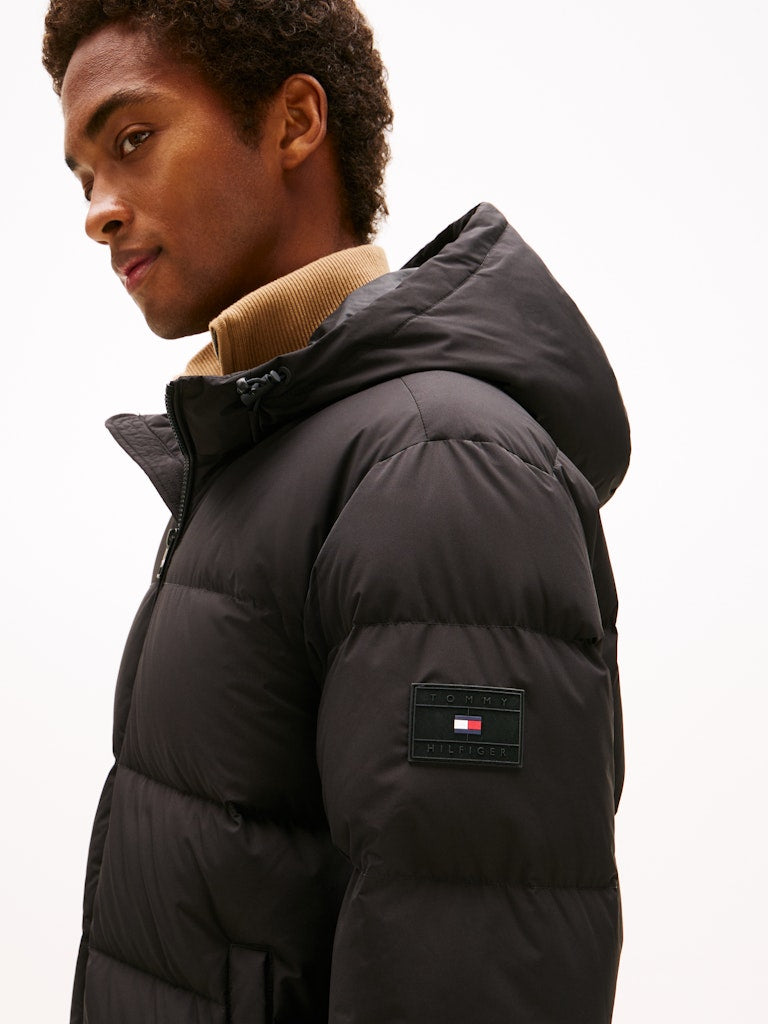 tommy-hilfiger-miesten-untuvatakki-down-hooded-puffer-jkt-musta-4
