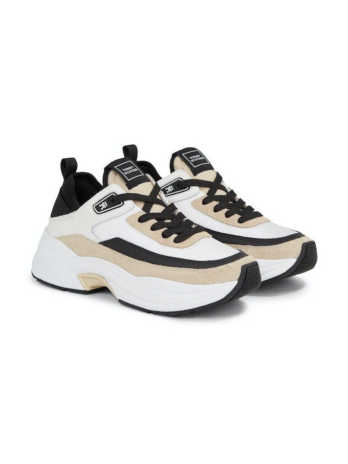 tommy-hilfiger-naisten-kengat-sporty-lux-runner-valkopohjainen-kuosi-1