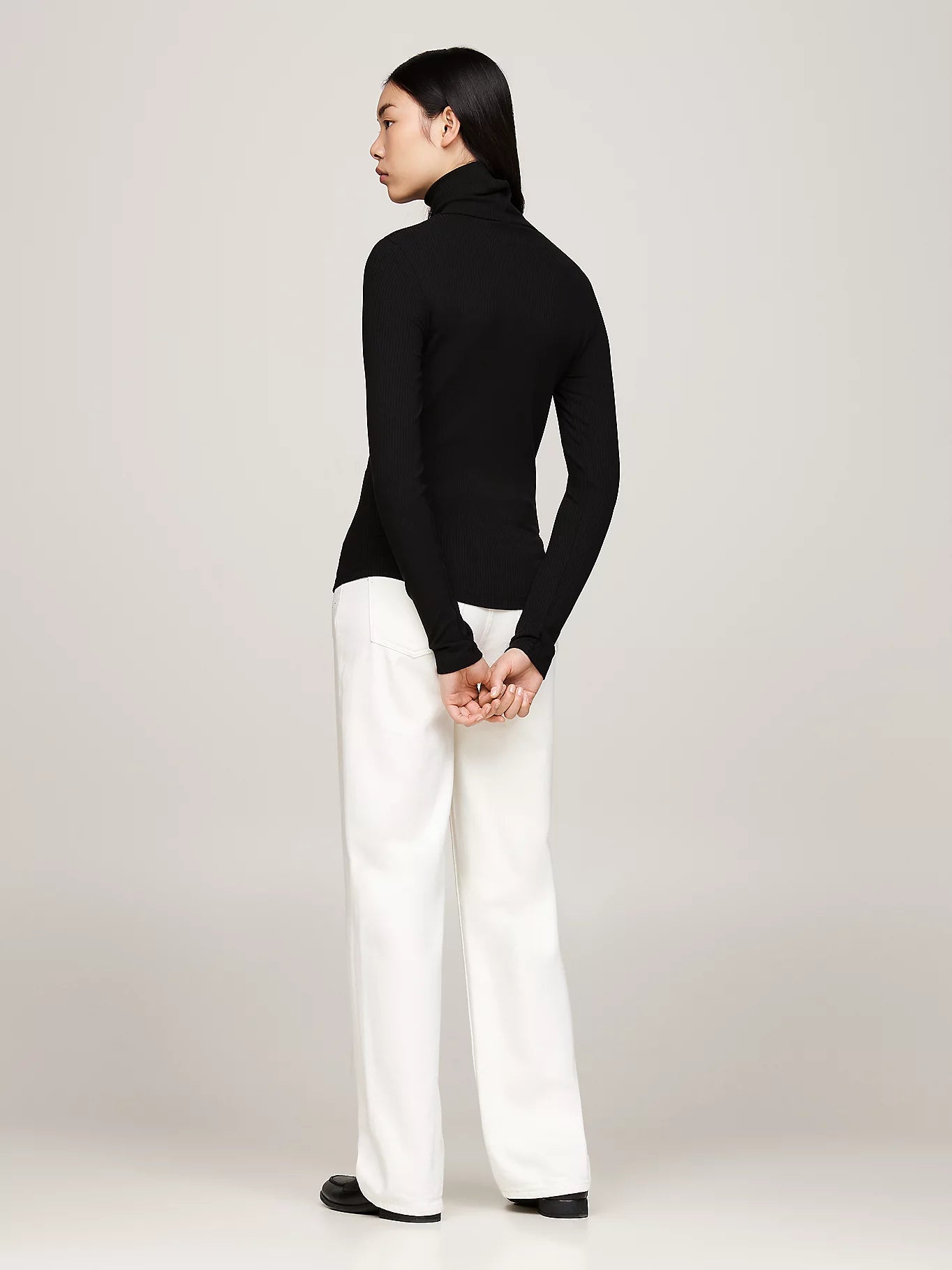 tommy-hilfiger-naisten-poolopaita-slim-5x2-rib-roll-nk-ls-musta-4