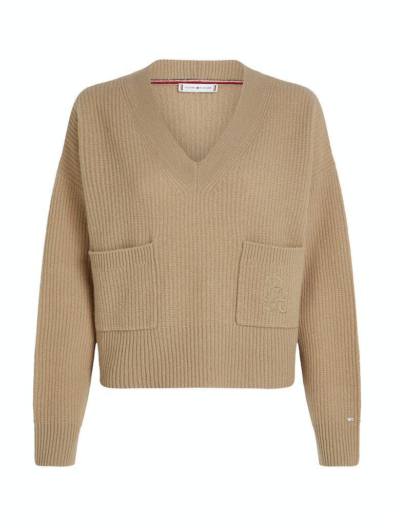 tommy-hilfiger-naisten-pusero-th-script-soft-wool-sweater-kameli-4
