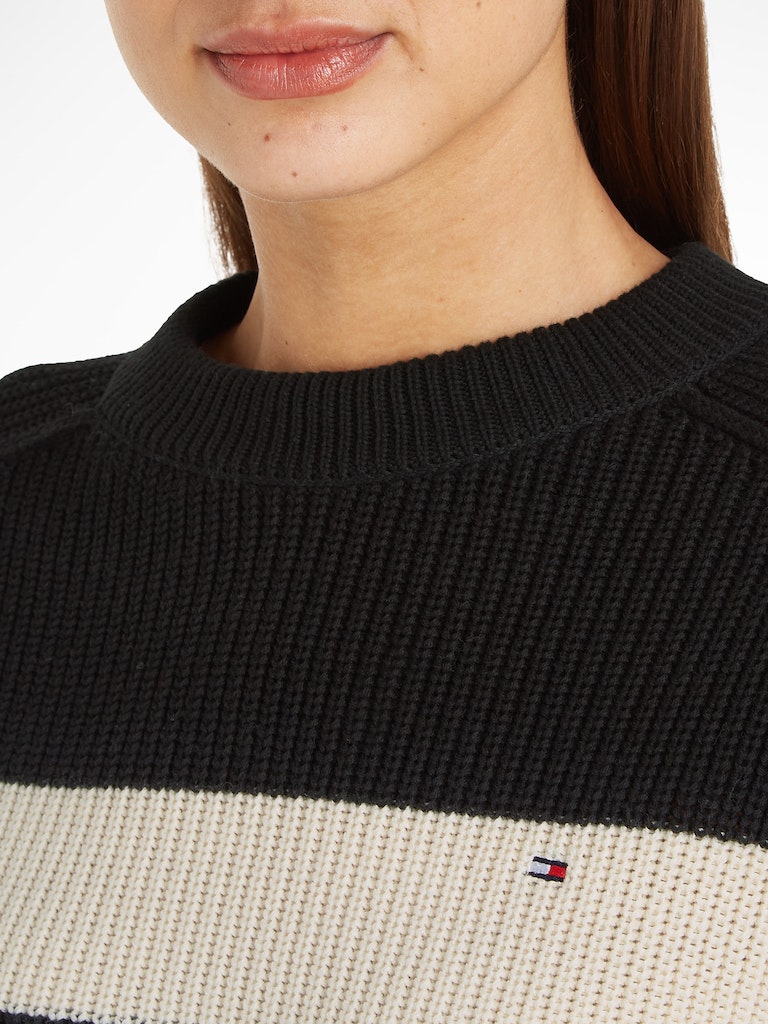tommy-hilfiger-naisten-raidallinen-neulepaita-co-cardi-stitch-c-nk-swt-mustavalkoinen-5