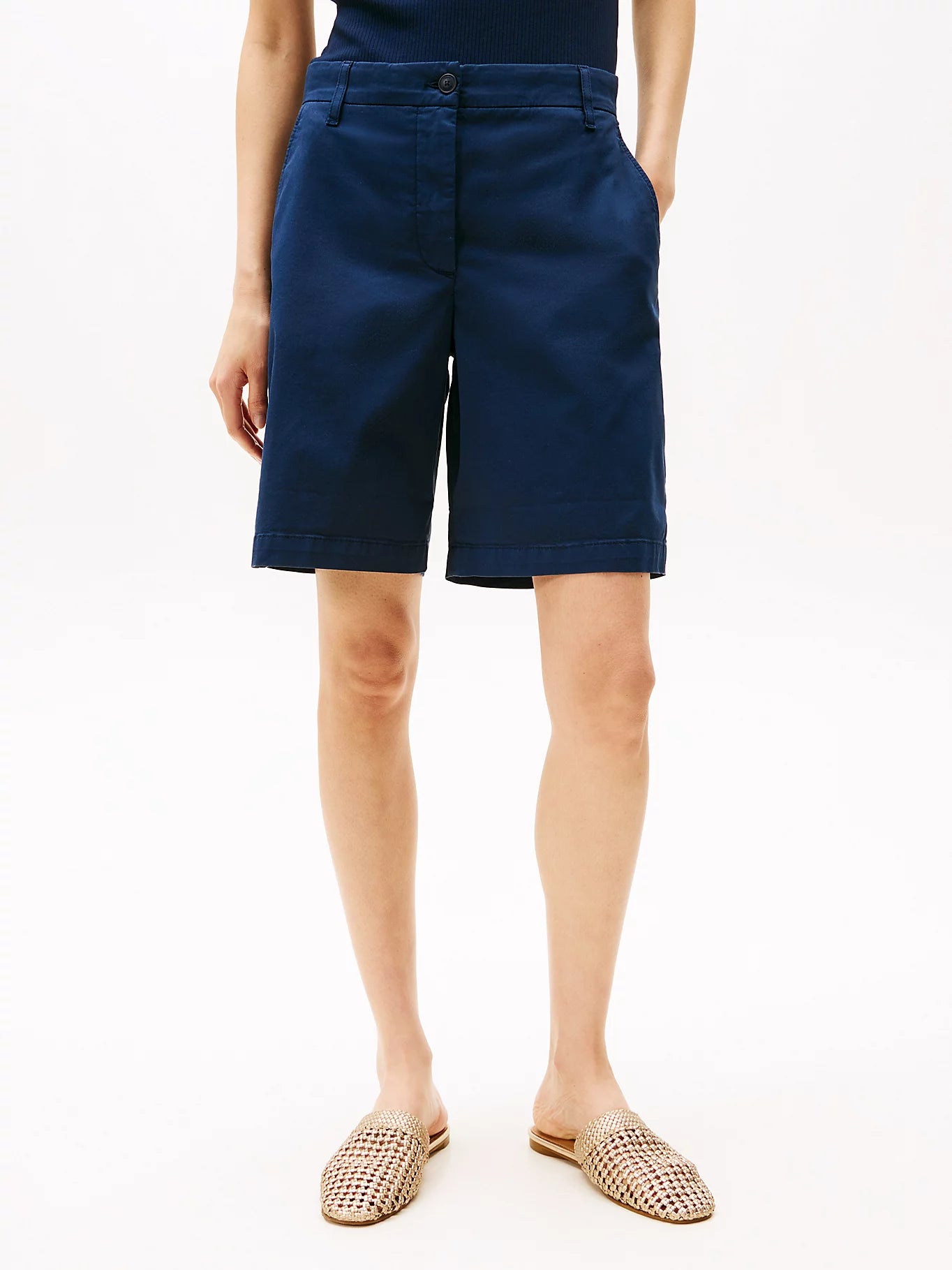 tommy-hilfiger-naisten-shortsit-co-blend-gmd-chino-short-tummansininen-2