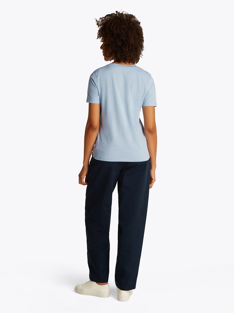 tommy-hilfiger-naisten-t-paita-k-reg-script-c-nk-tee-ss-vaaleansininen-3