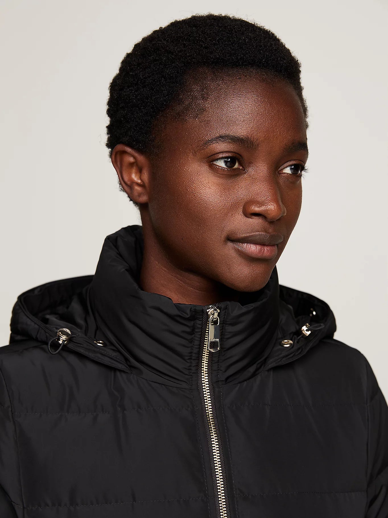 tommy-hilfiger-naisten-untuvatakki-heritage-down-tyra-maxi-musta-5