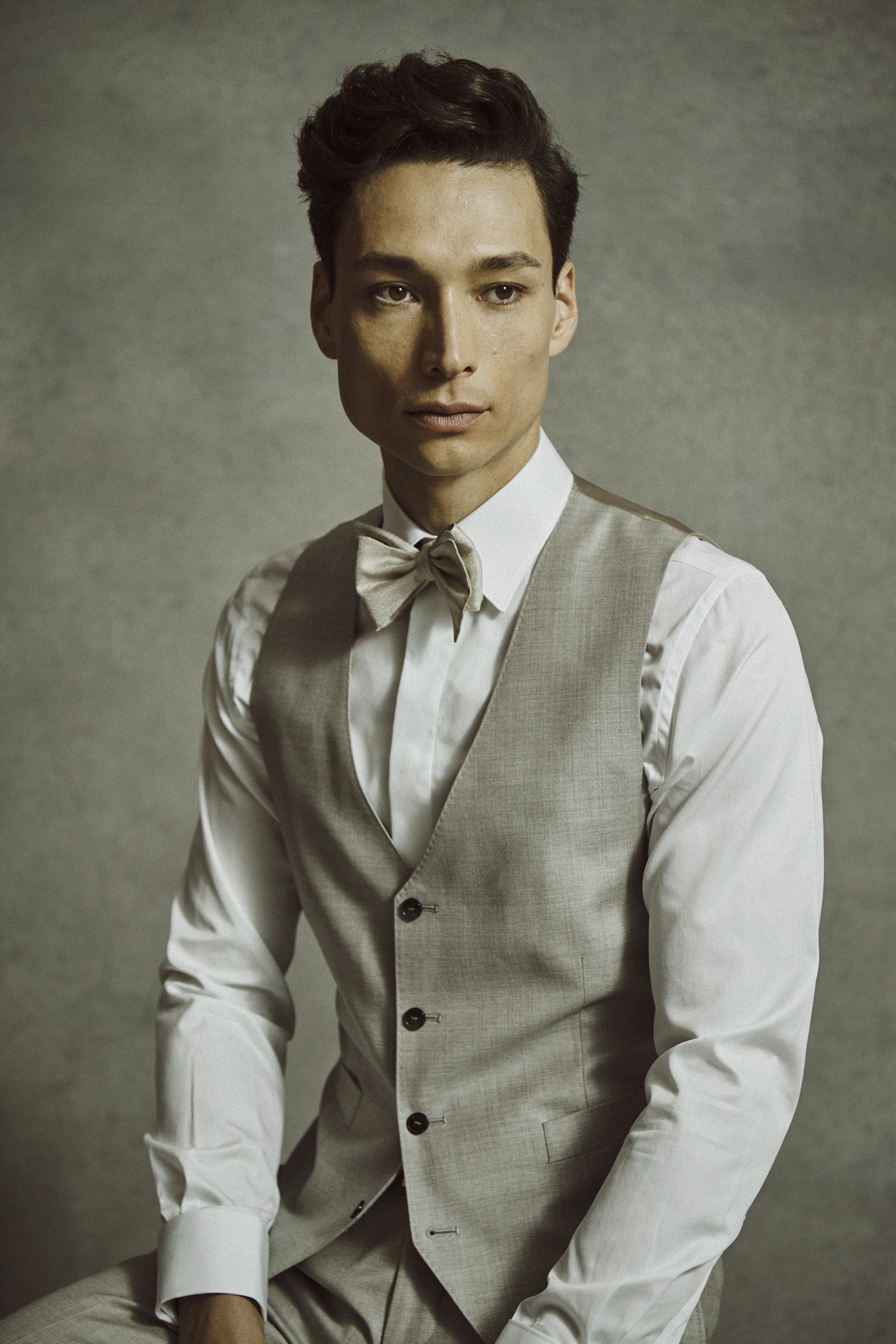 turo-tailor-miesten-liivi-lucas-7299-liivi-beige-1