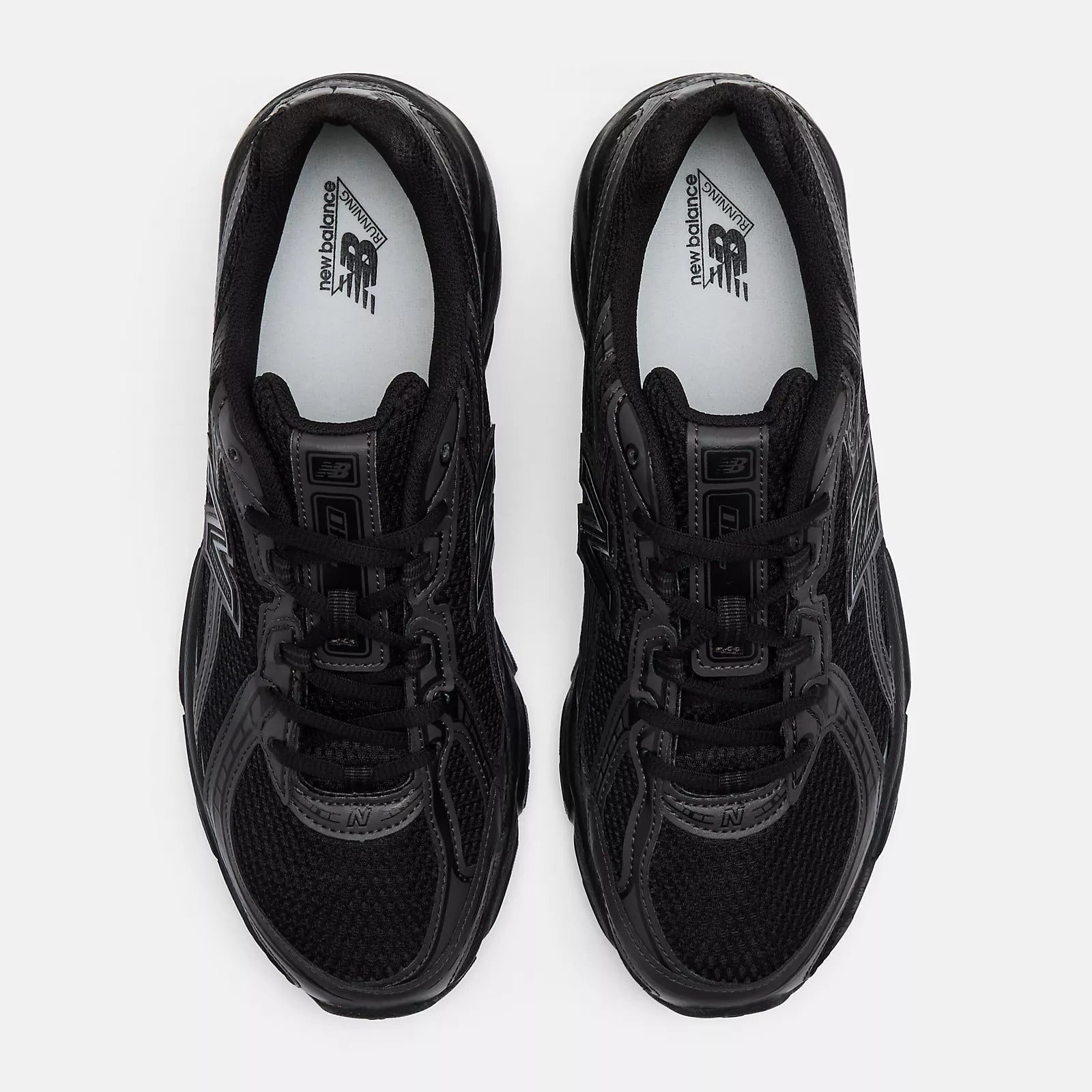 New Balance unisex kengät 740, musta