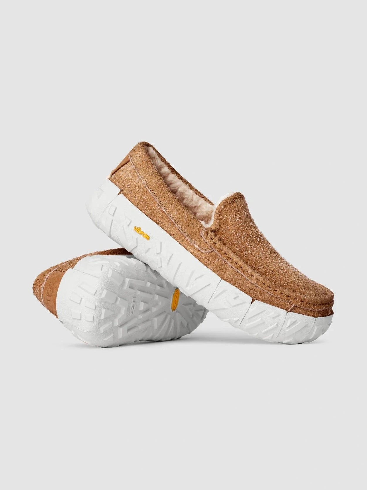 ugg-miesten-kengat-m-ascot-wibram-wrap-keskiruskea-2