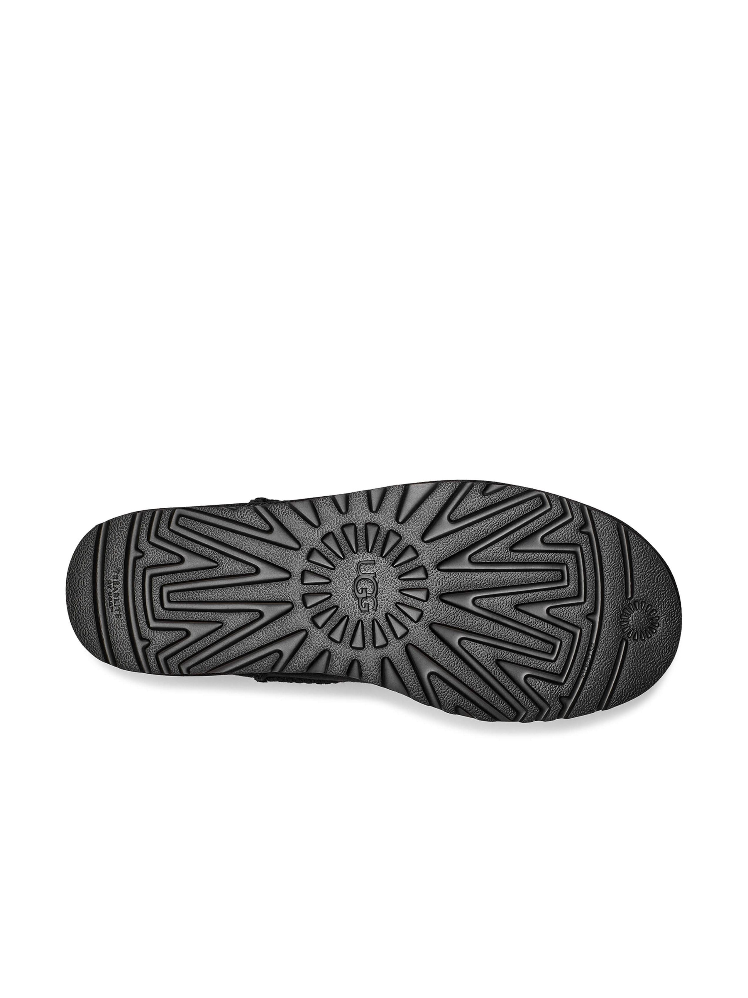 ugg-miesten-kengat-m-classic-ultra-mini-musta-6