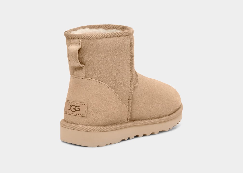 ugg-naisten-kengat-w-classic-mini-ii-hiekka-2